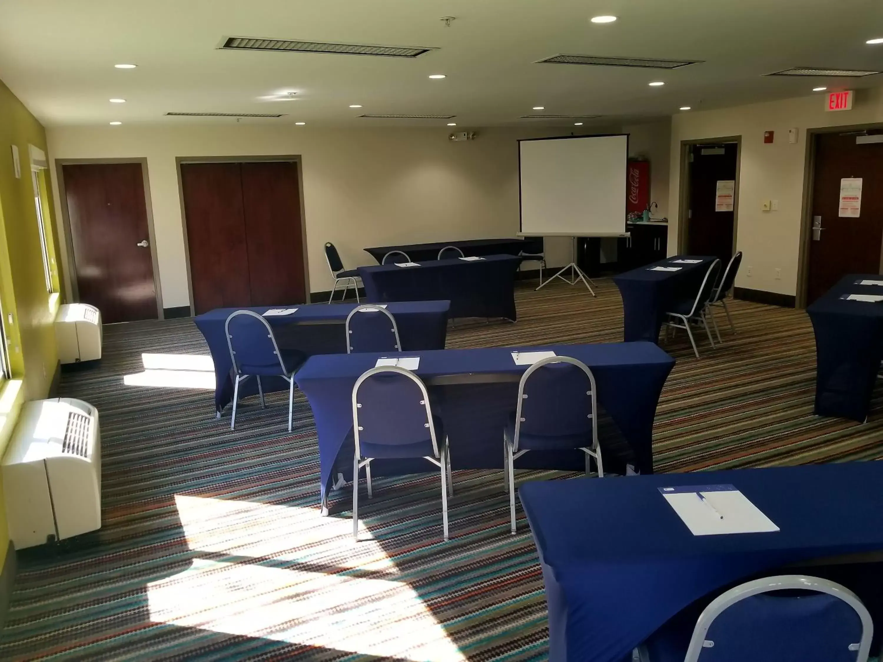 Meeting/conference room in Holiday Inn Express Hotel & Suites Mebane, an IHG Hotel