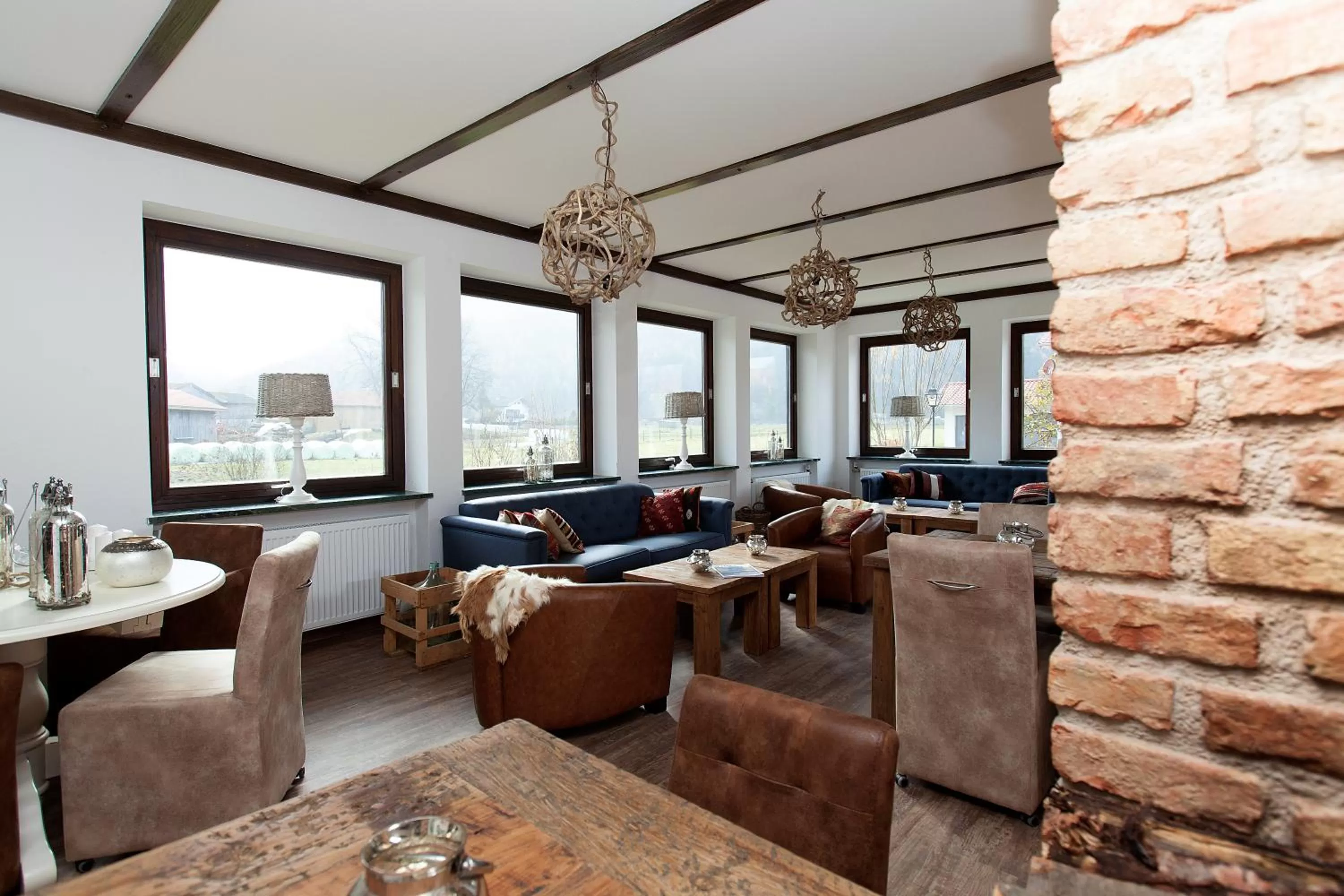 Restaurant/places to eat in Alpinhotel INzeller