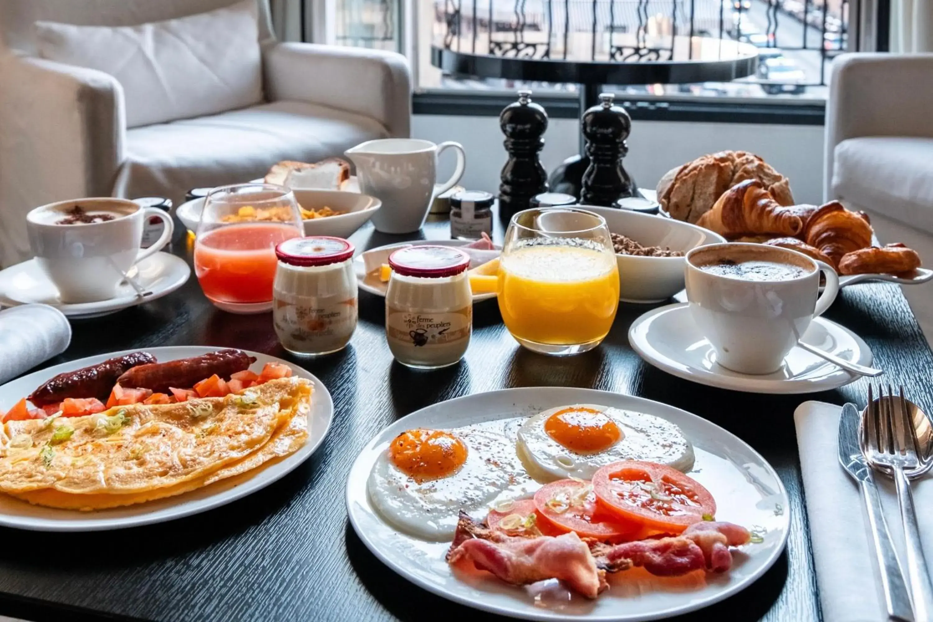 Breakfast in Le Metropolitan a Tribute Portfolio Hotel Paris