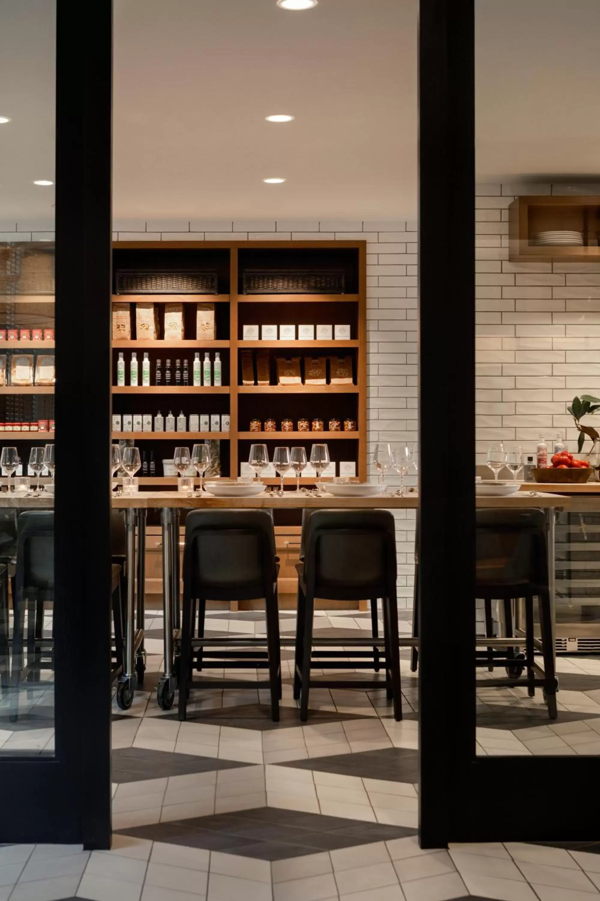 Restaurant/places to eat in Kimpton - Harper Hotel by IHG Restaurant/places to eat in Kimpton - Harper Hotel by IHG