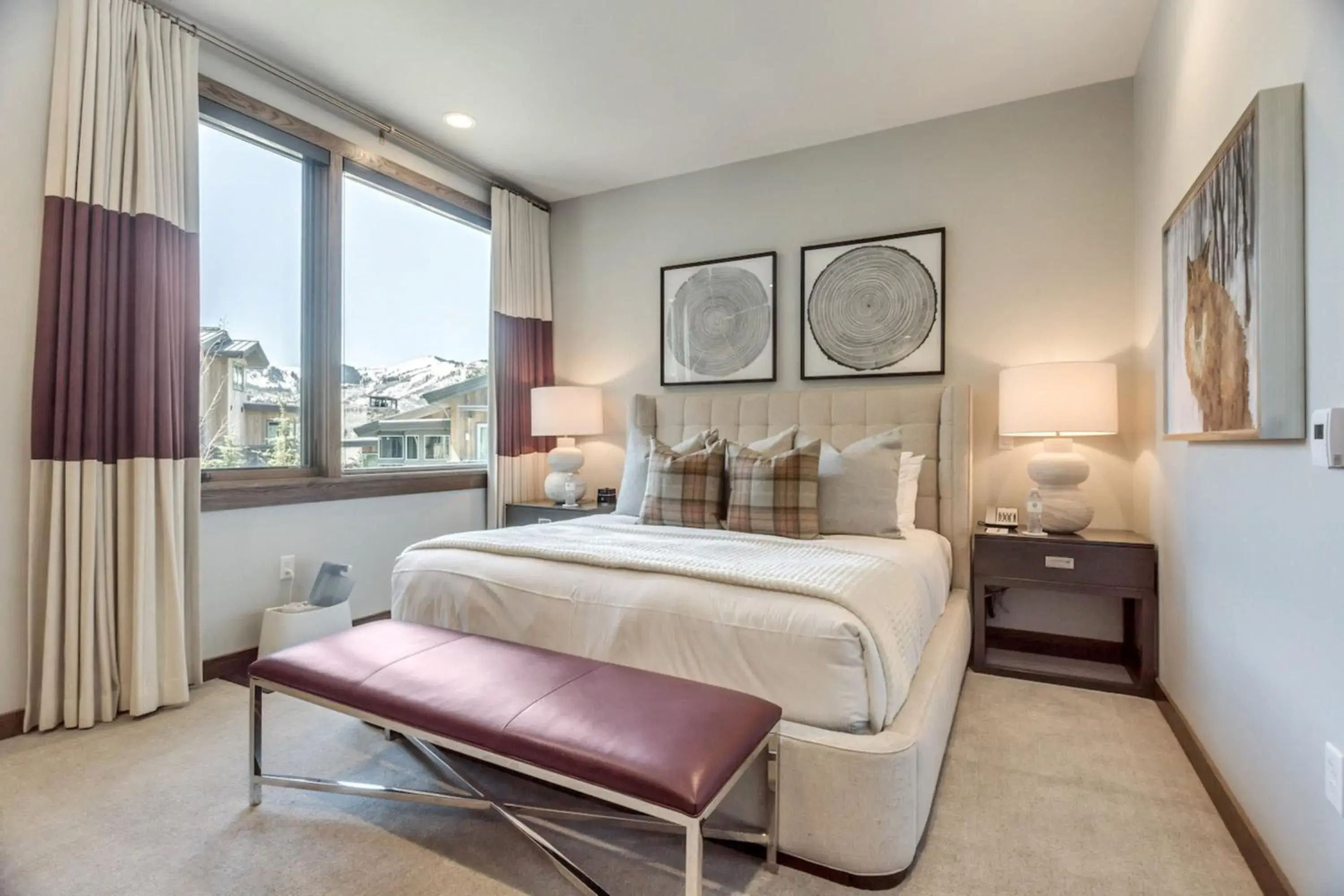 Bedroom, Bed in Stein Eriksen Residences