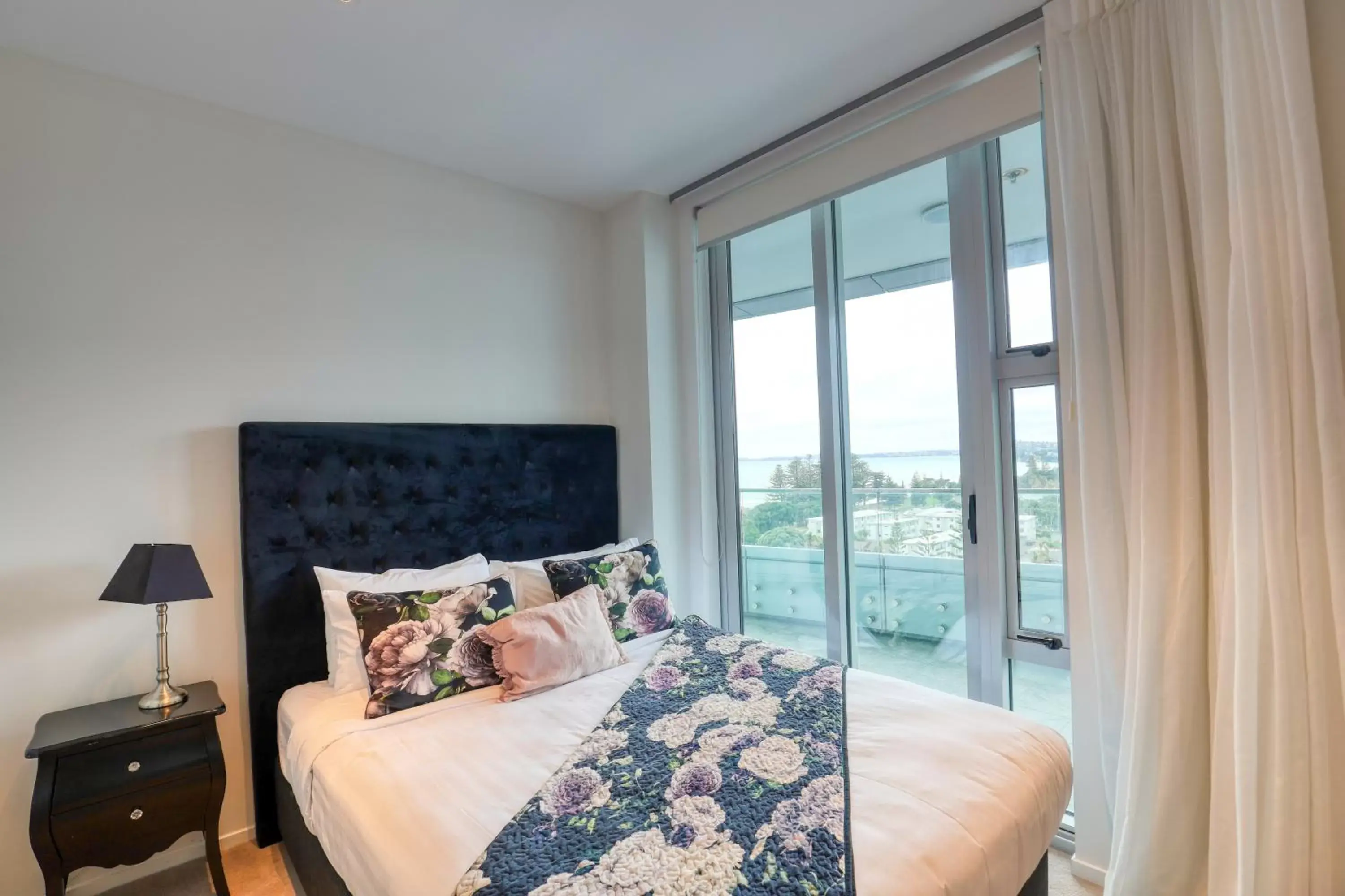 Bedroom, Bed in Ramada Suites by Wyndham Nautilus Orewa