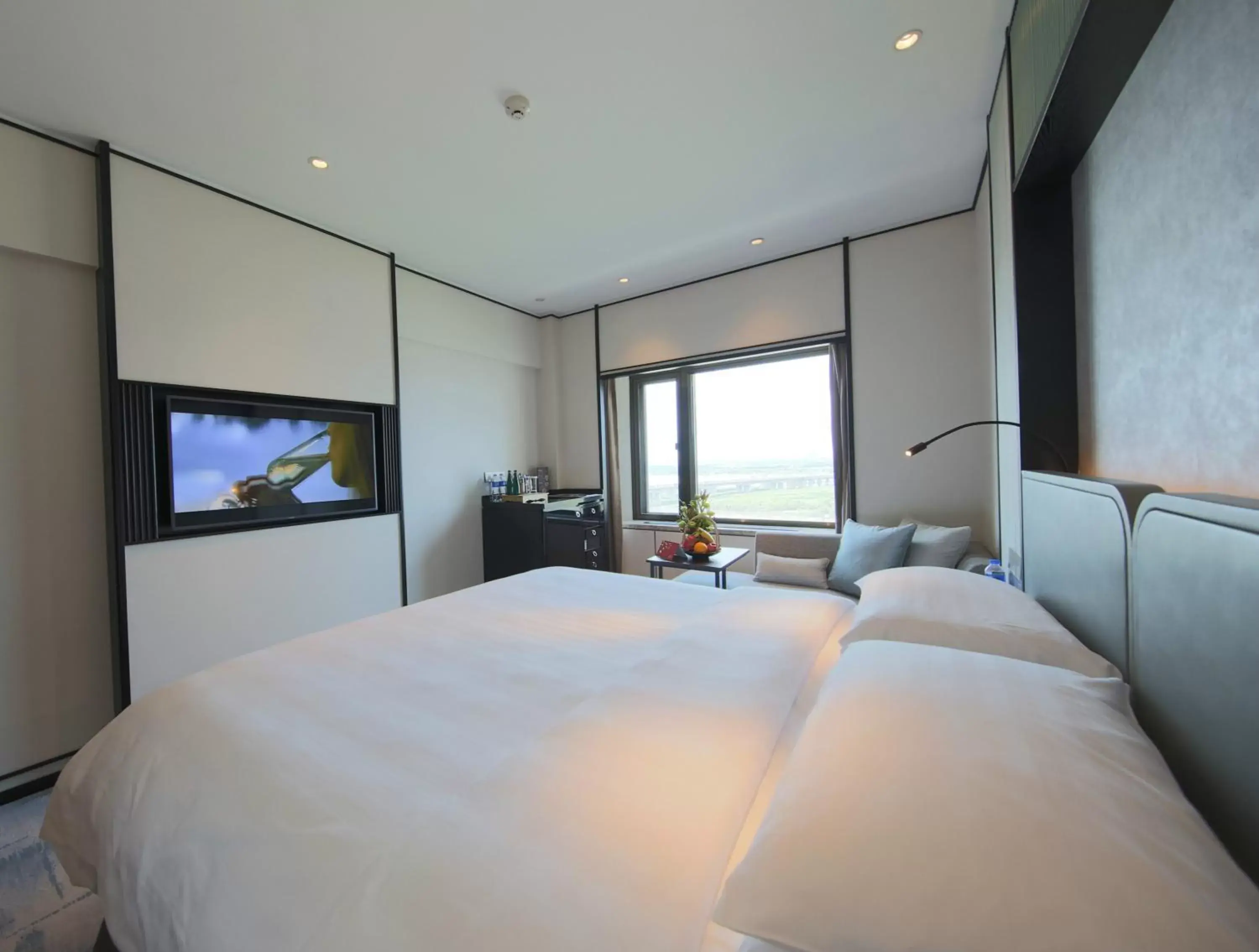 TV and multimedia, Bed in Shangri-La Harbin