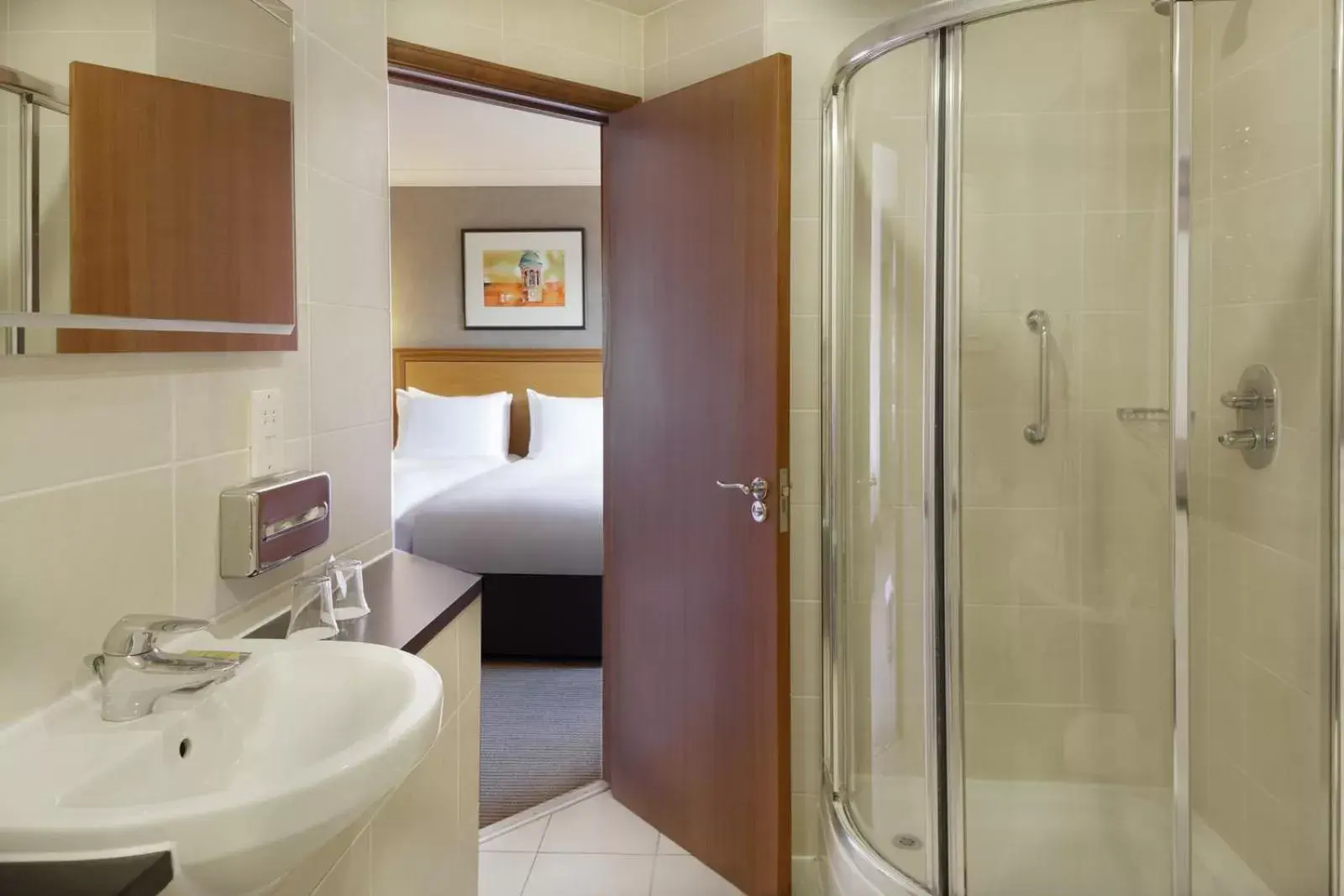 Shower, Bathroom in Cambridge Belfry Hotel & Spa