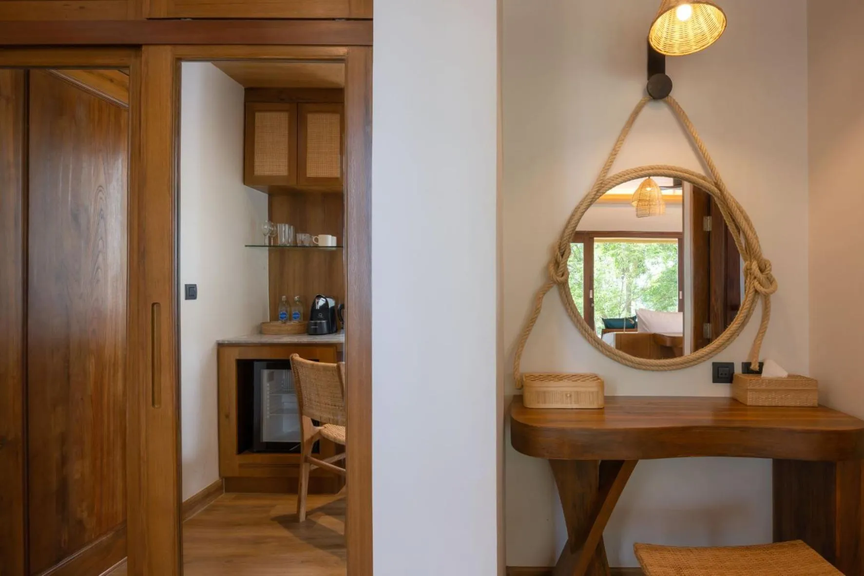 Coffee/tea facilities in SINAE Phuket Luxury Hotel