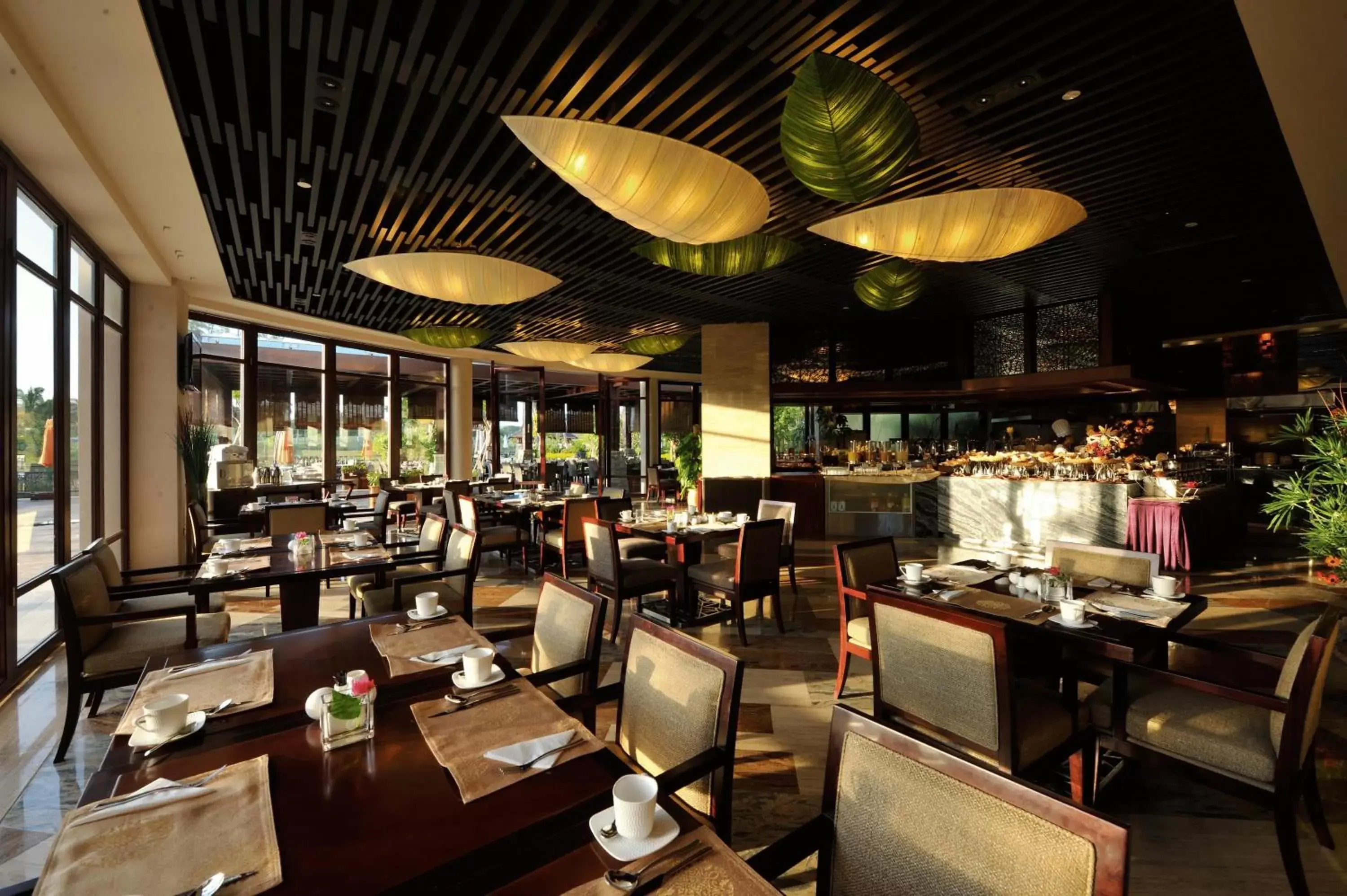 Restaurant/Places to Eat in Grand Metropark Villa Resort Sanya Yalong Bay