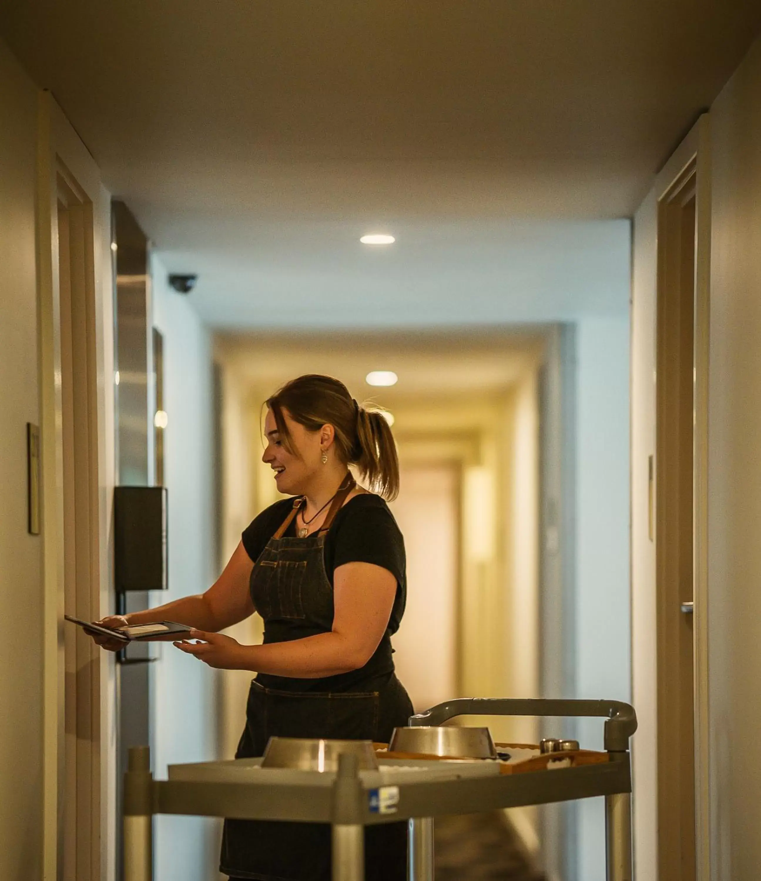 room service in Hotel Launceston