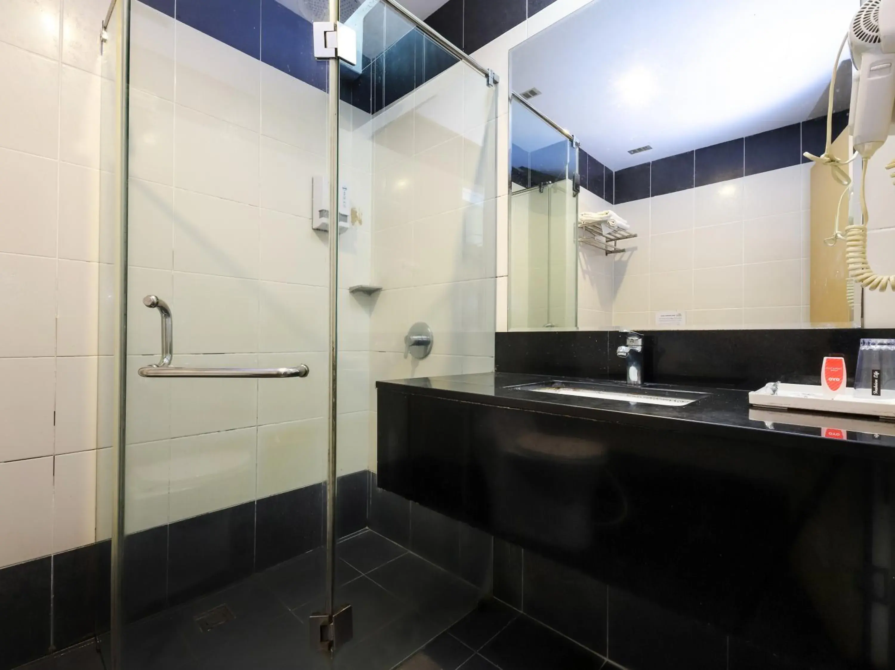 Bathroom in Nova Kuching Hotel