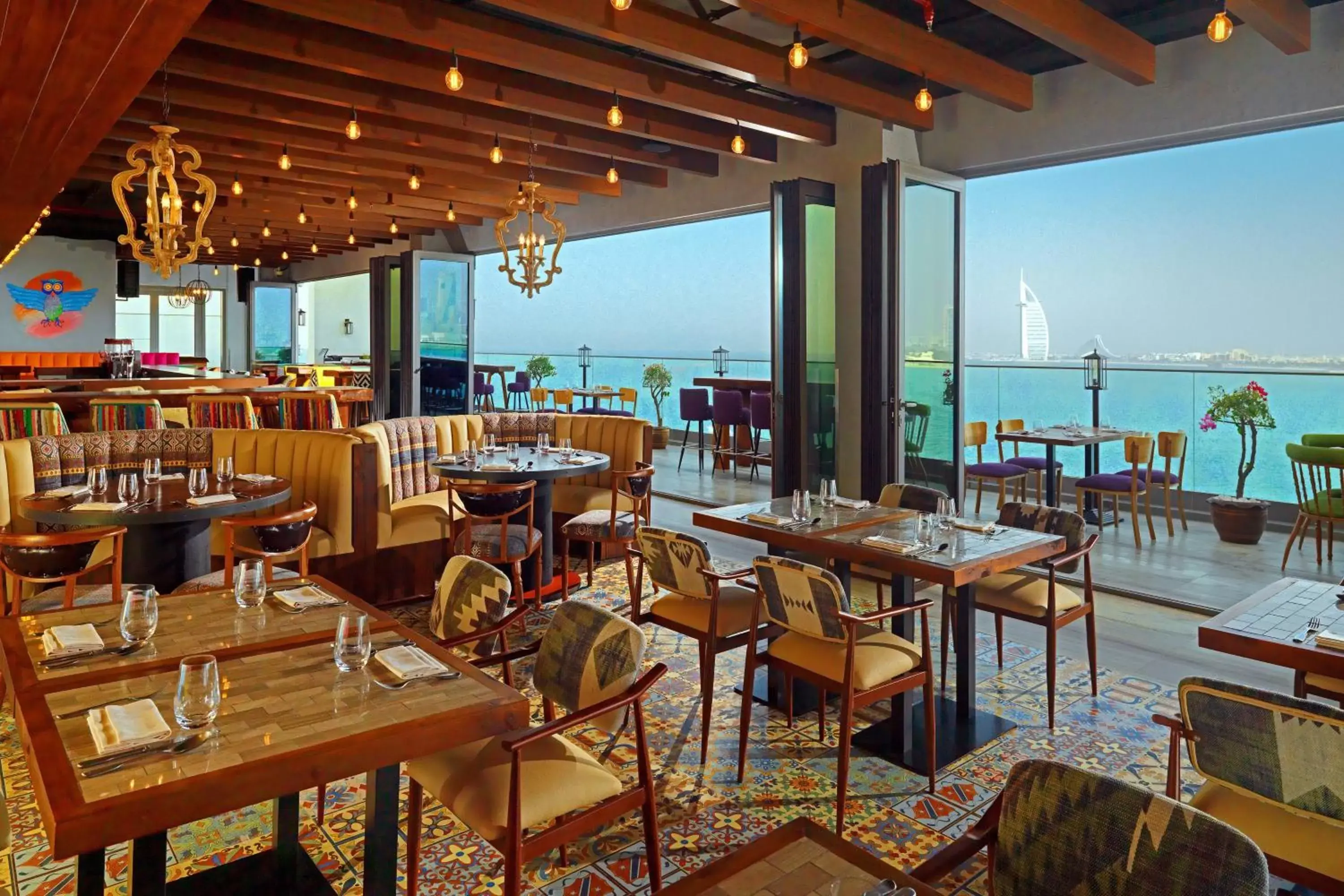 Lounge or bar, Restaurant/Places to Eat in Aloft Palm Jumeirah