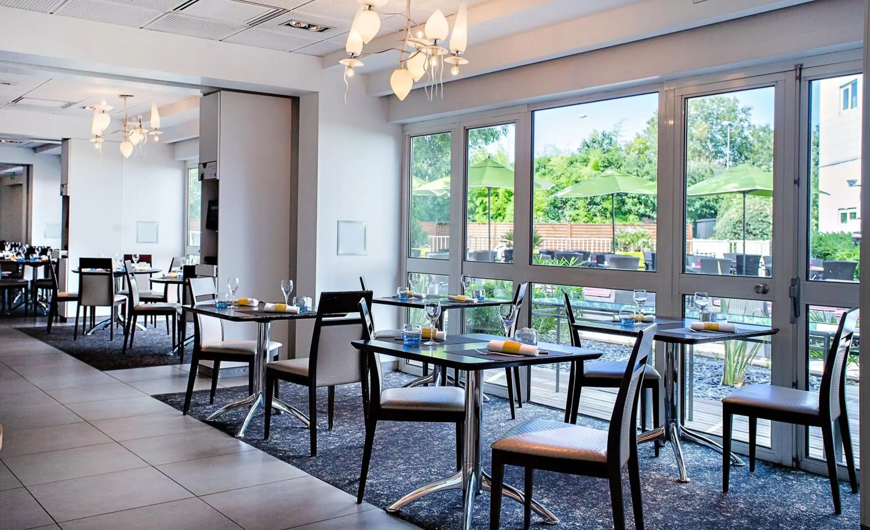 Restaurant/Places to Eat in Novotel Paris Orly Rungis