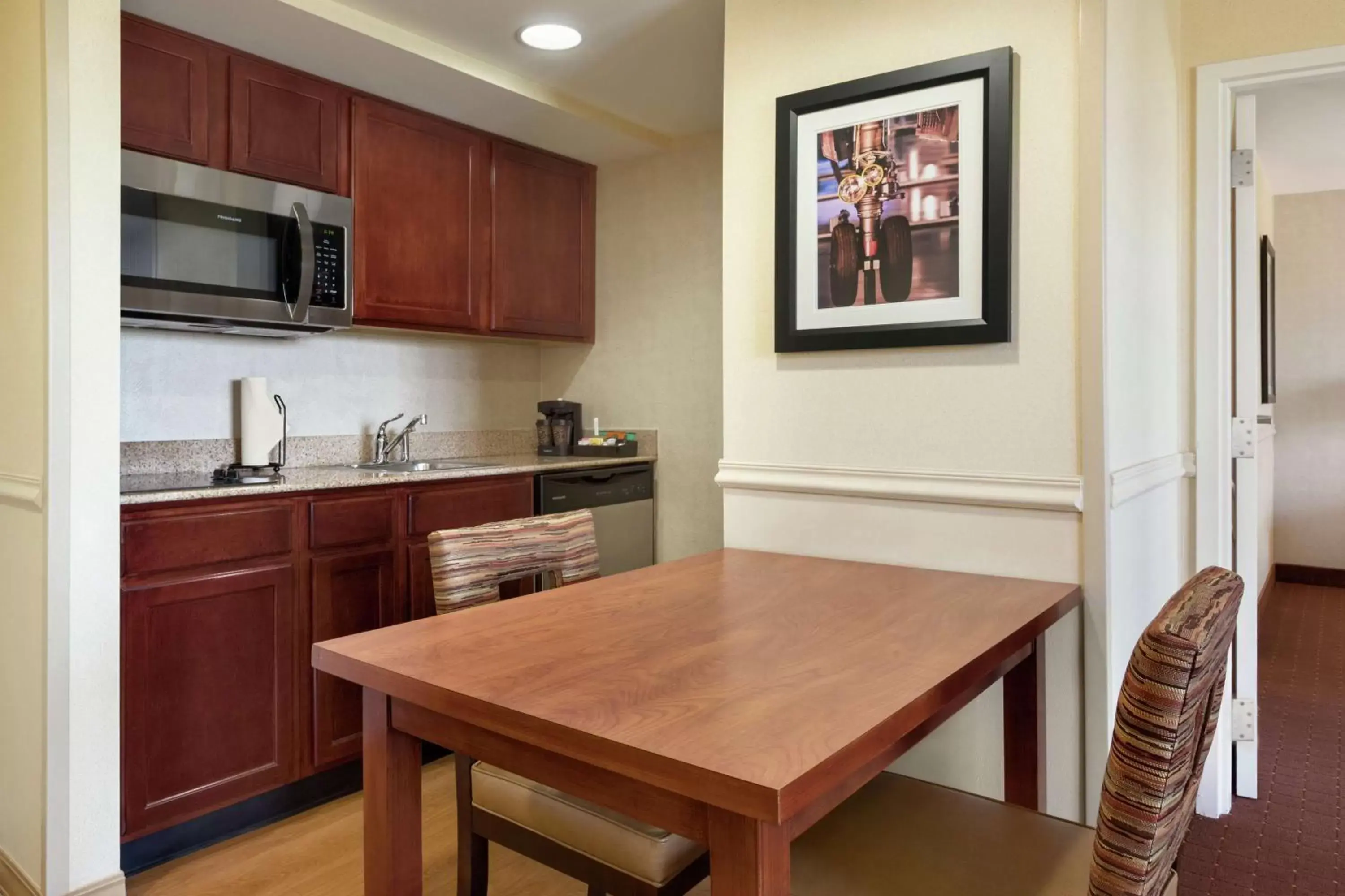 Kitchen or kitchenette, Kitchen/Kitchenette in Homewood Suites by Hilton Dulles-North Loudoun