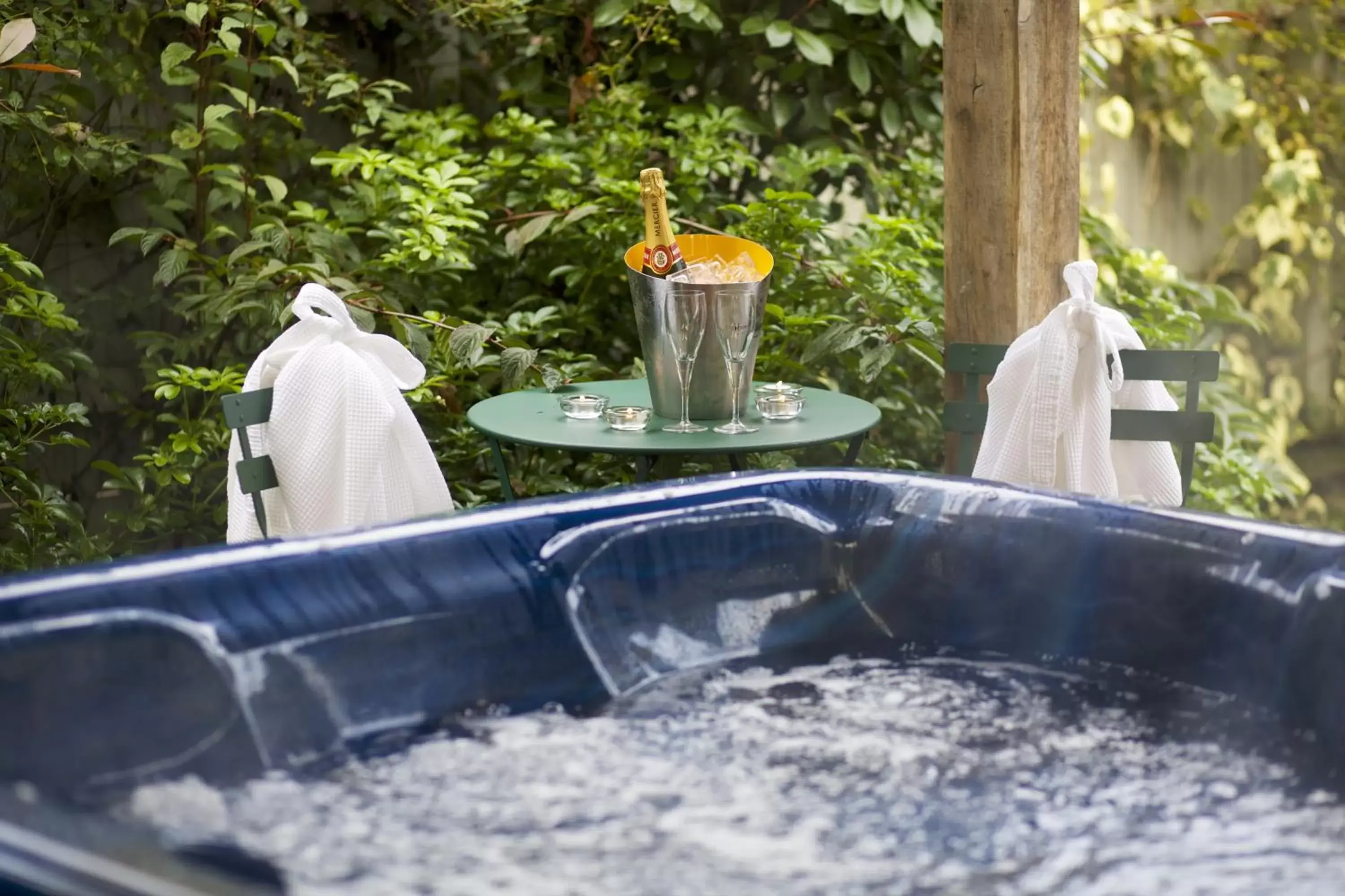 Day, Swimming Pool in The Hare & Hounds Hotel