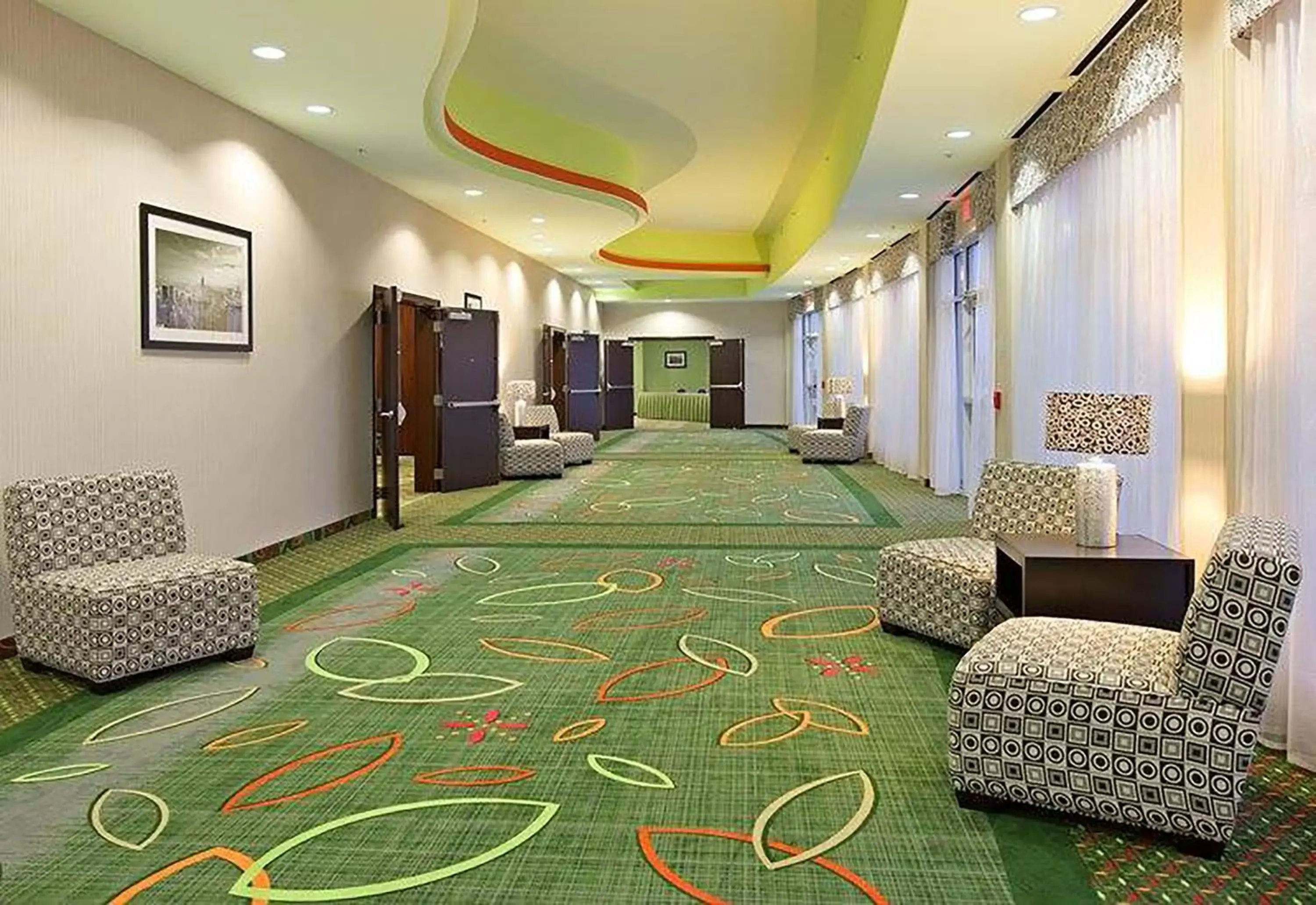 Meeting/conference room, Lobby/Reception in Holiday Inn Garland, an IHG Hotel