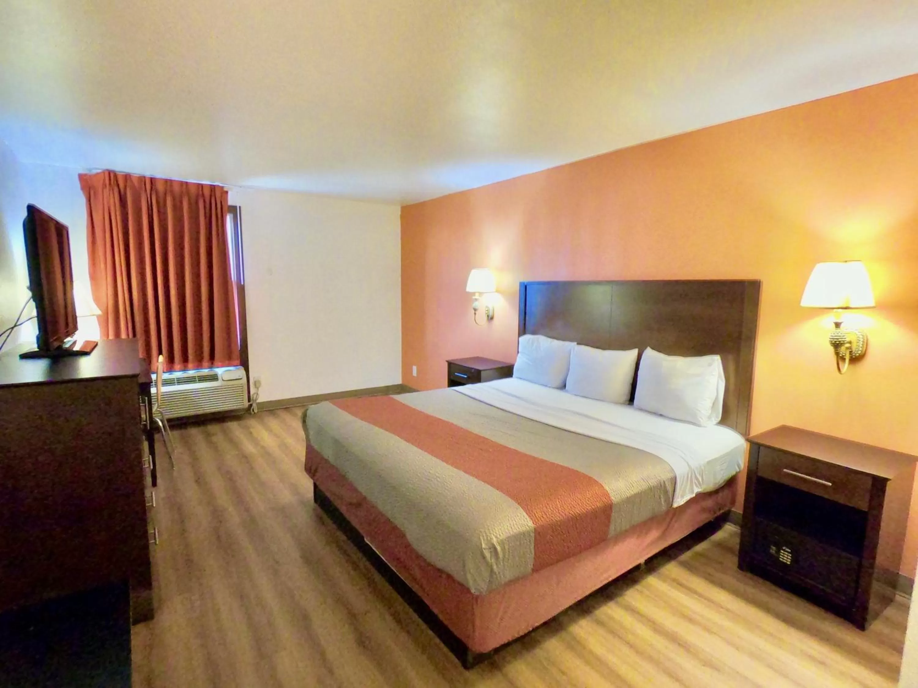 Bedroom, Bed in Motel 6-Levittown, PA - Bensalem