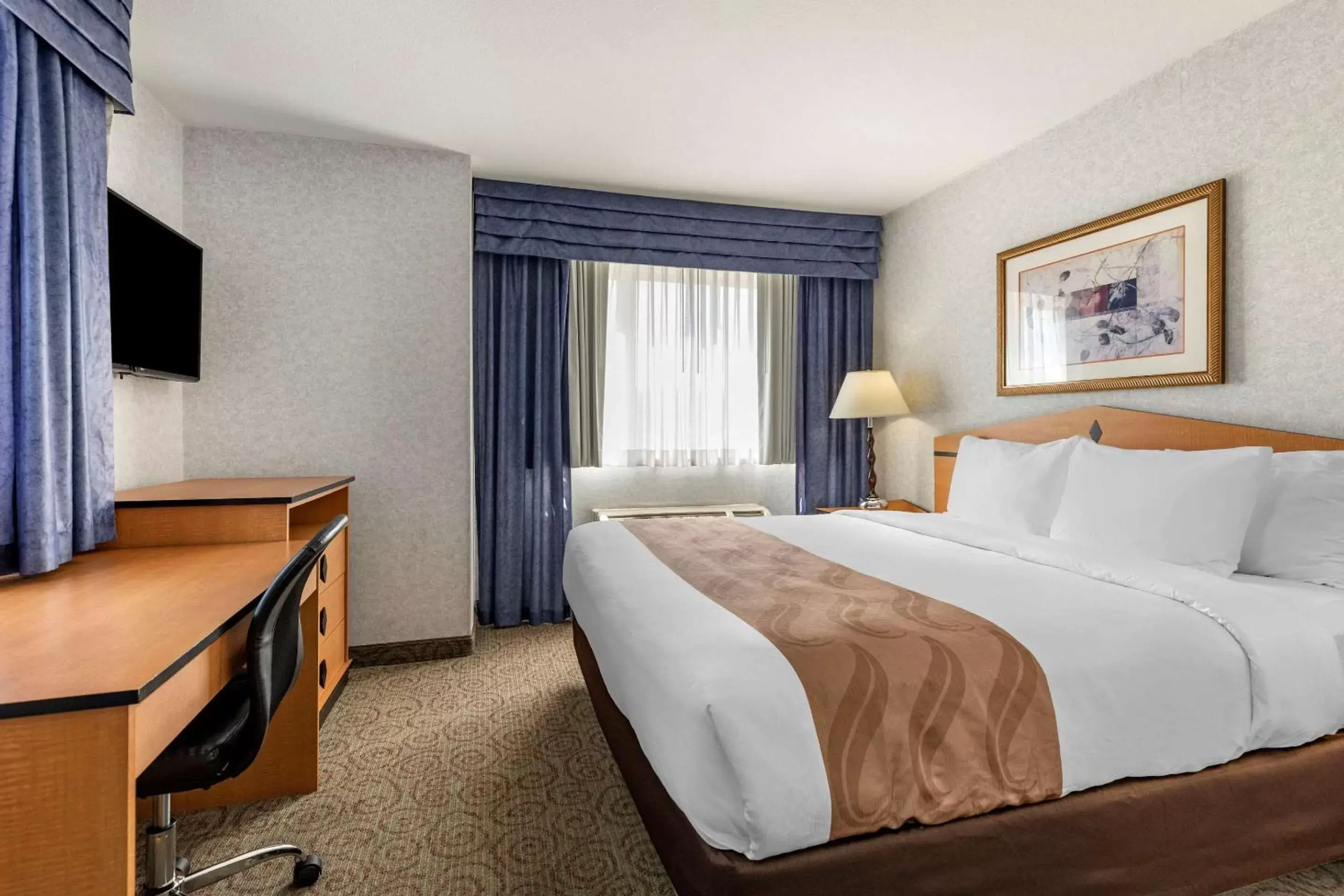 Bedroom, Bed in Quality Inn and Suites Denver Airport - Gateway Park