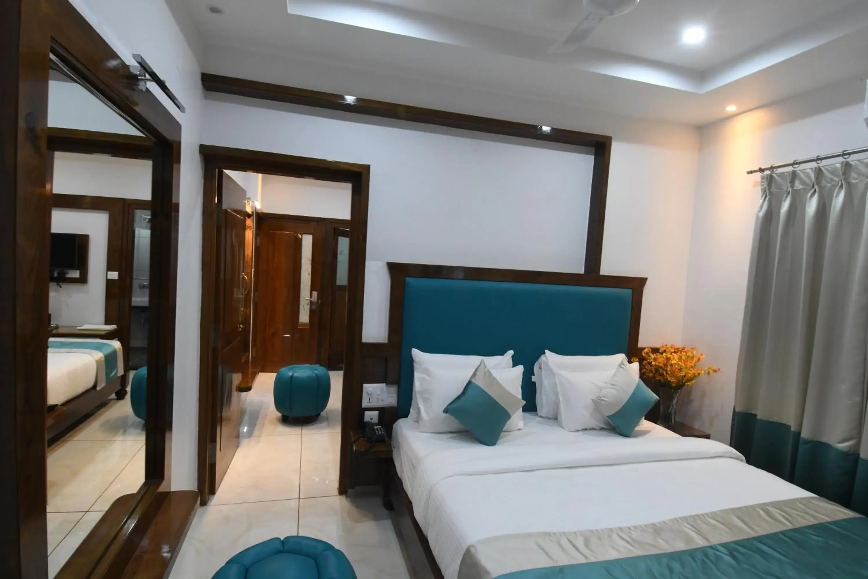 Bedroom, Bed in LOK SAGAR