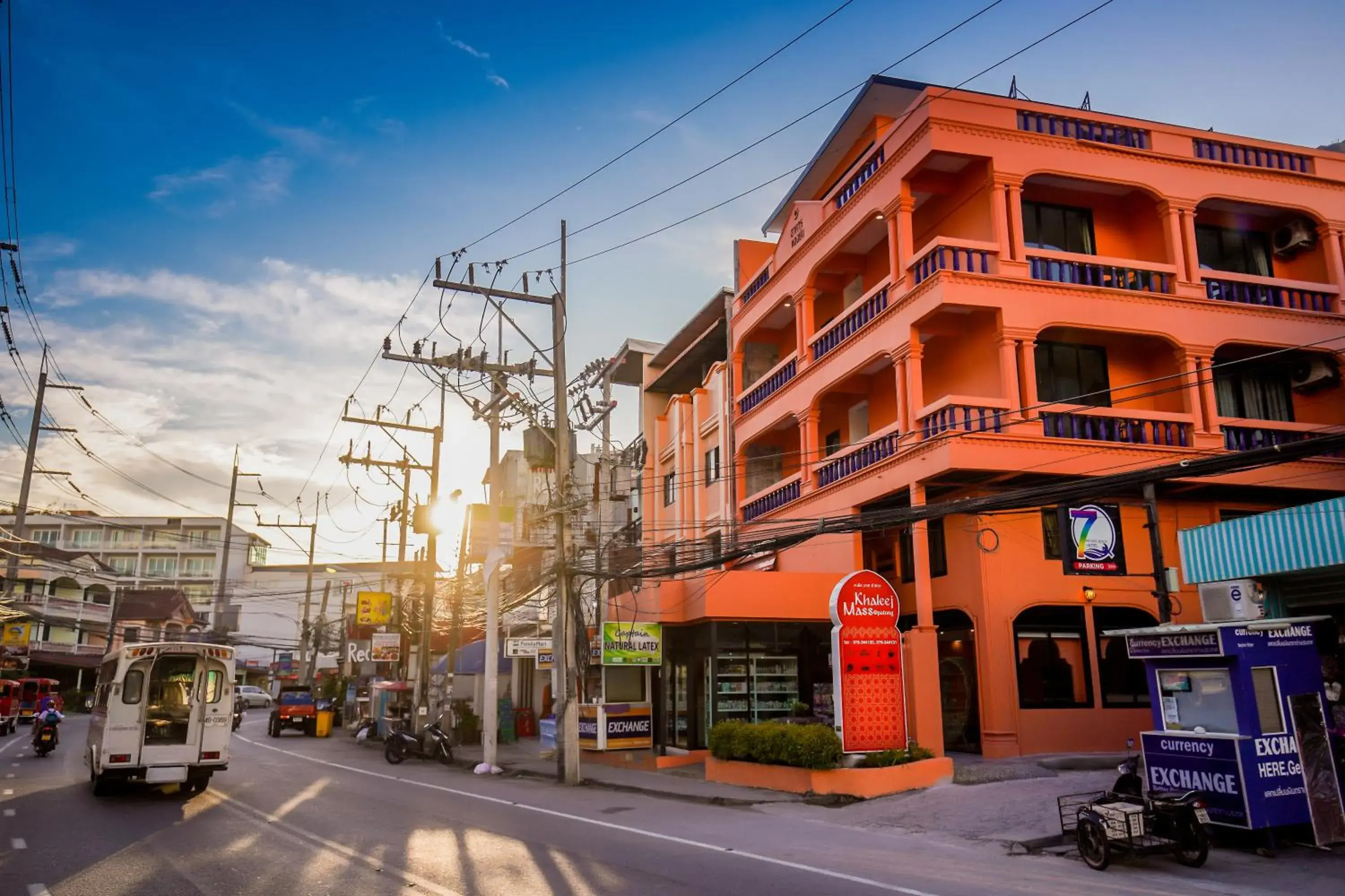 Facade/entrance in Khaleej Mass Hotel Patong Facade/entrance in Khaleej Mass Hotel Patong