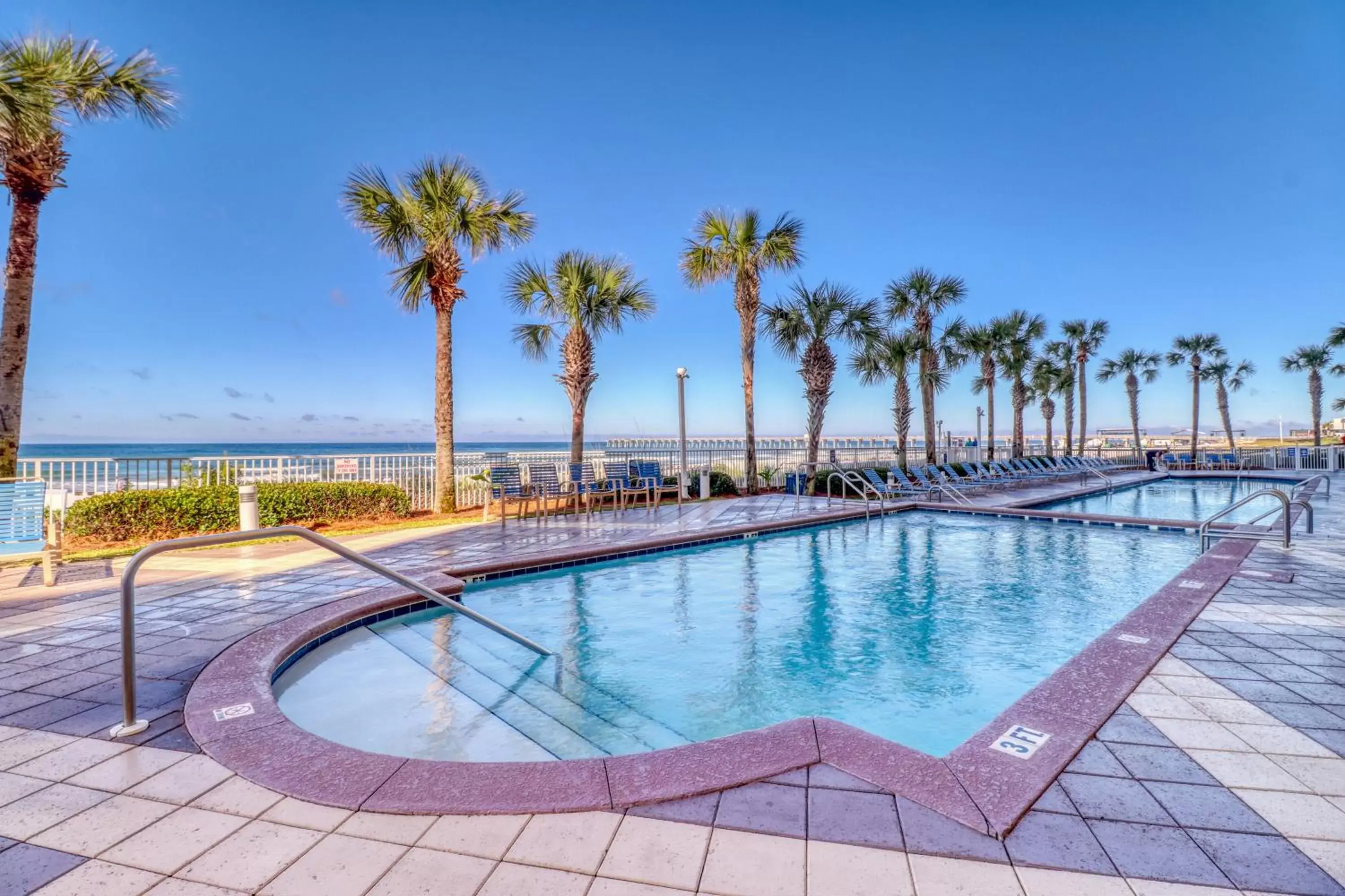 Swimming Pool in Sterling Reef 902