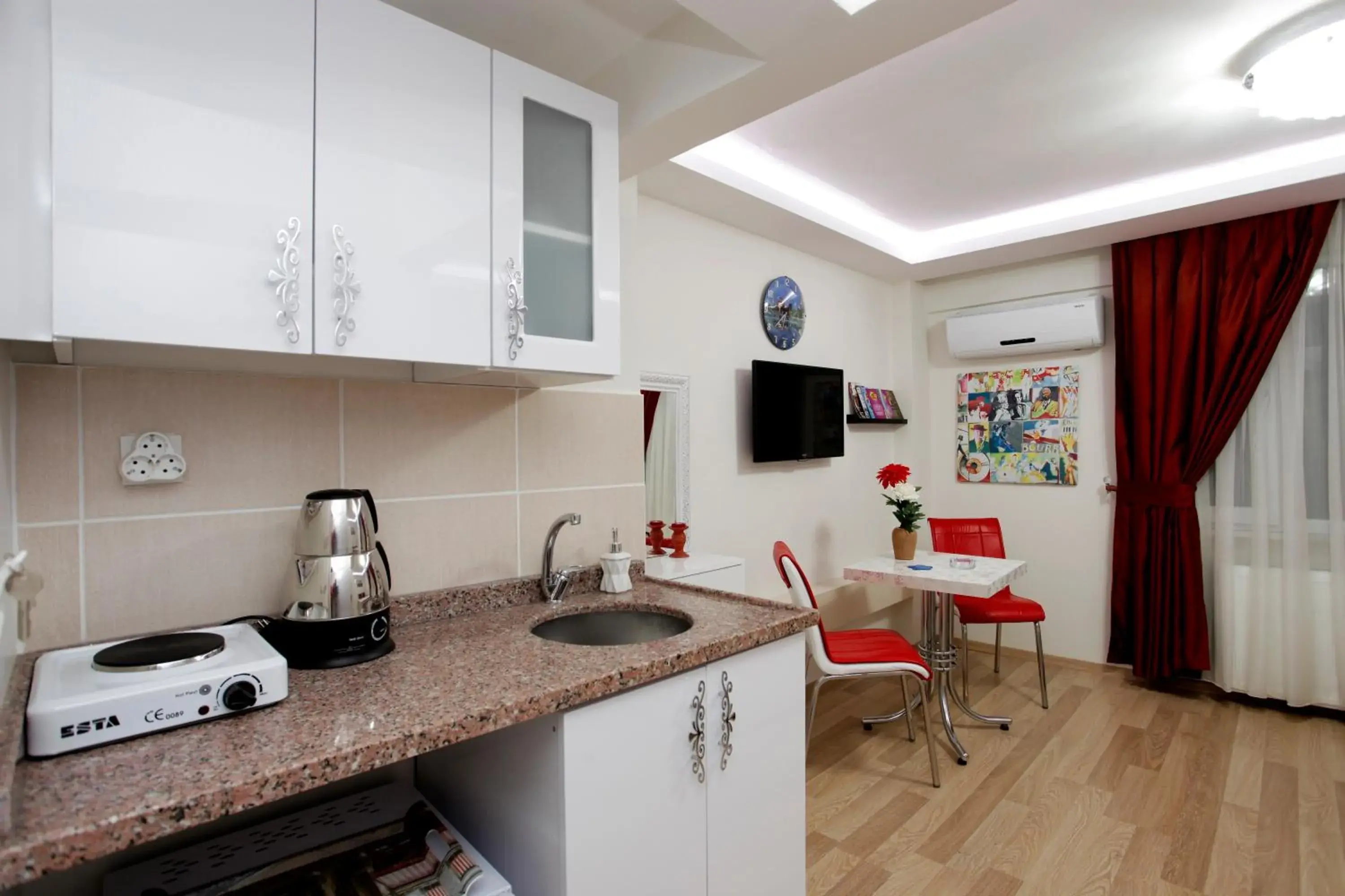 Kitchen or kitchenette, Kitchen/Kitchenette in Taksim Istiklal Suites