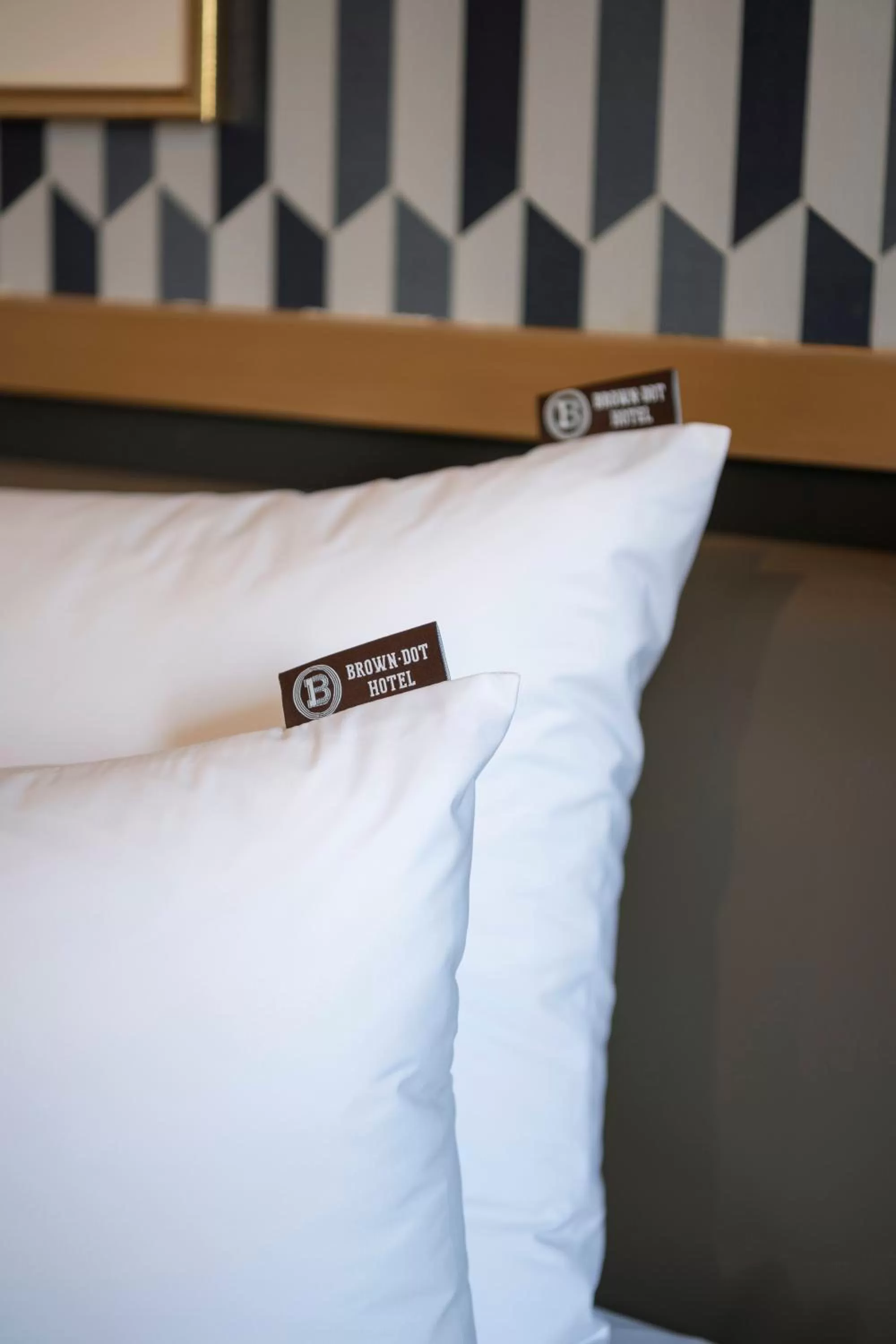 Logo/Certificate/Sign, Bed in Seomyeon Brown-dot hotel Gold