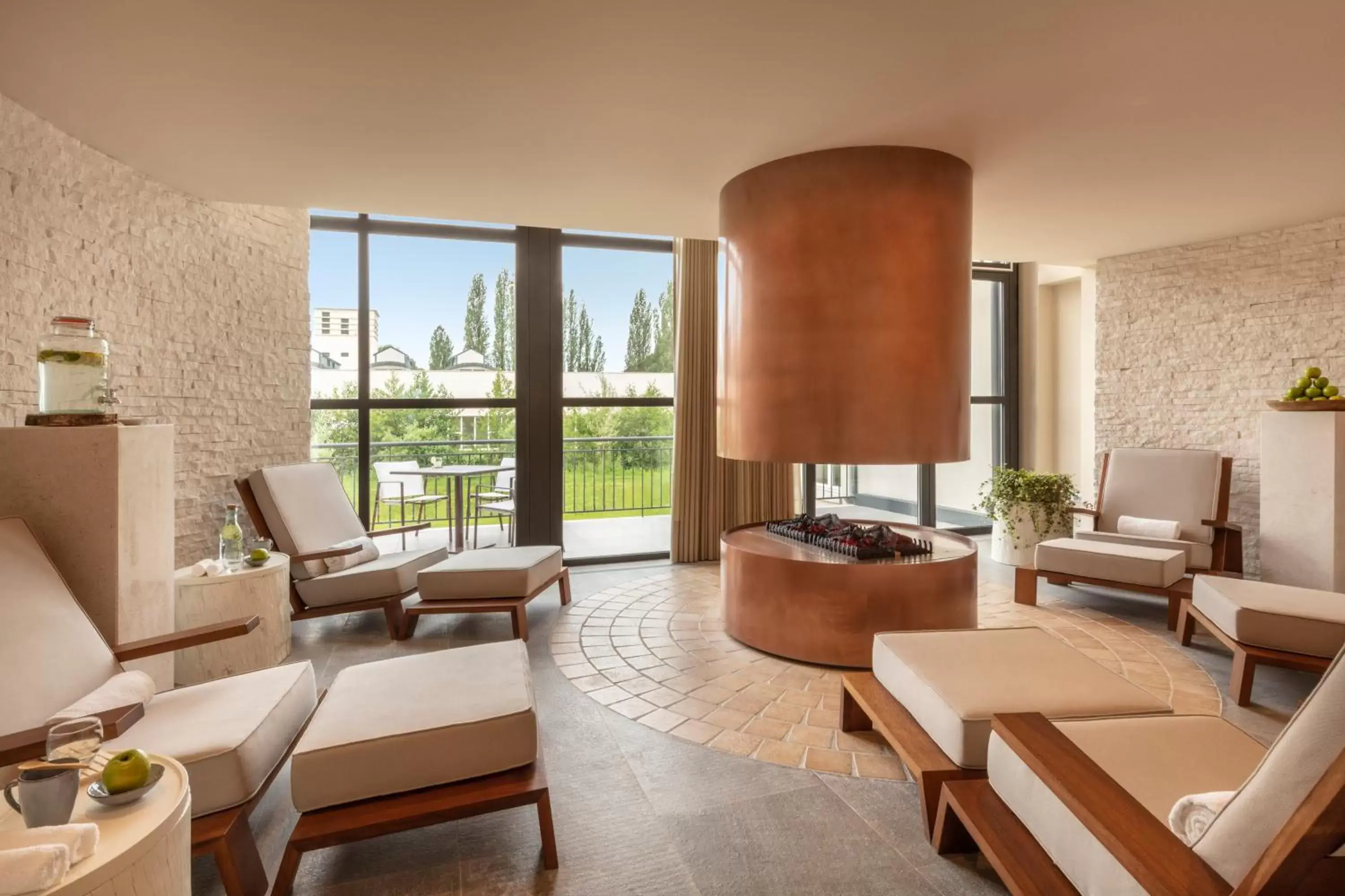 Spa and wellness centre/facilities, Seating Area in Le Grand Pavillon Chantilly