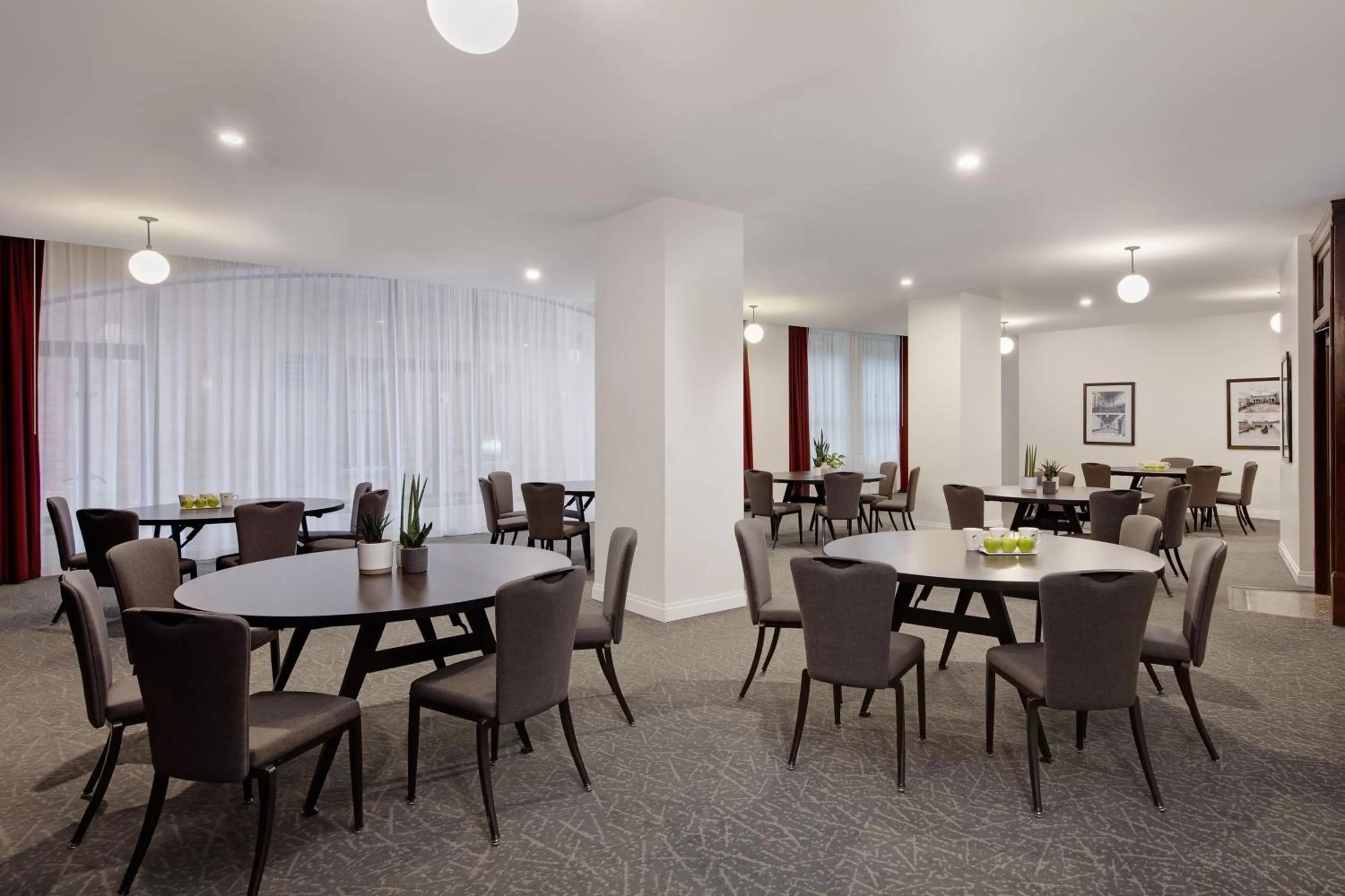 Meeting/conference room in Element Detroit at the Metropolitan