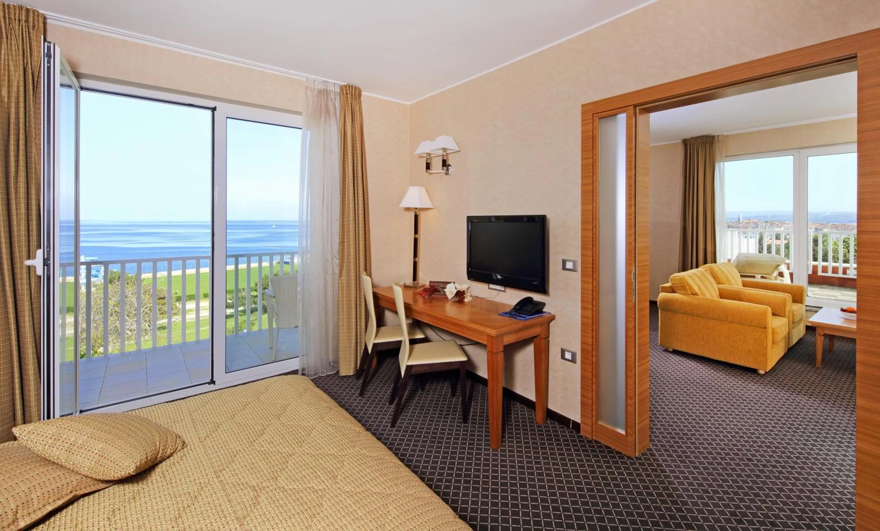 Bedroom, Bed in Hotel Mirta - San Simon Resort