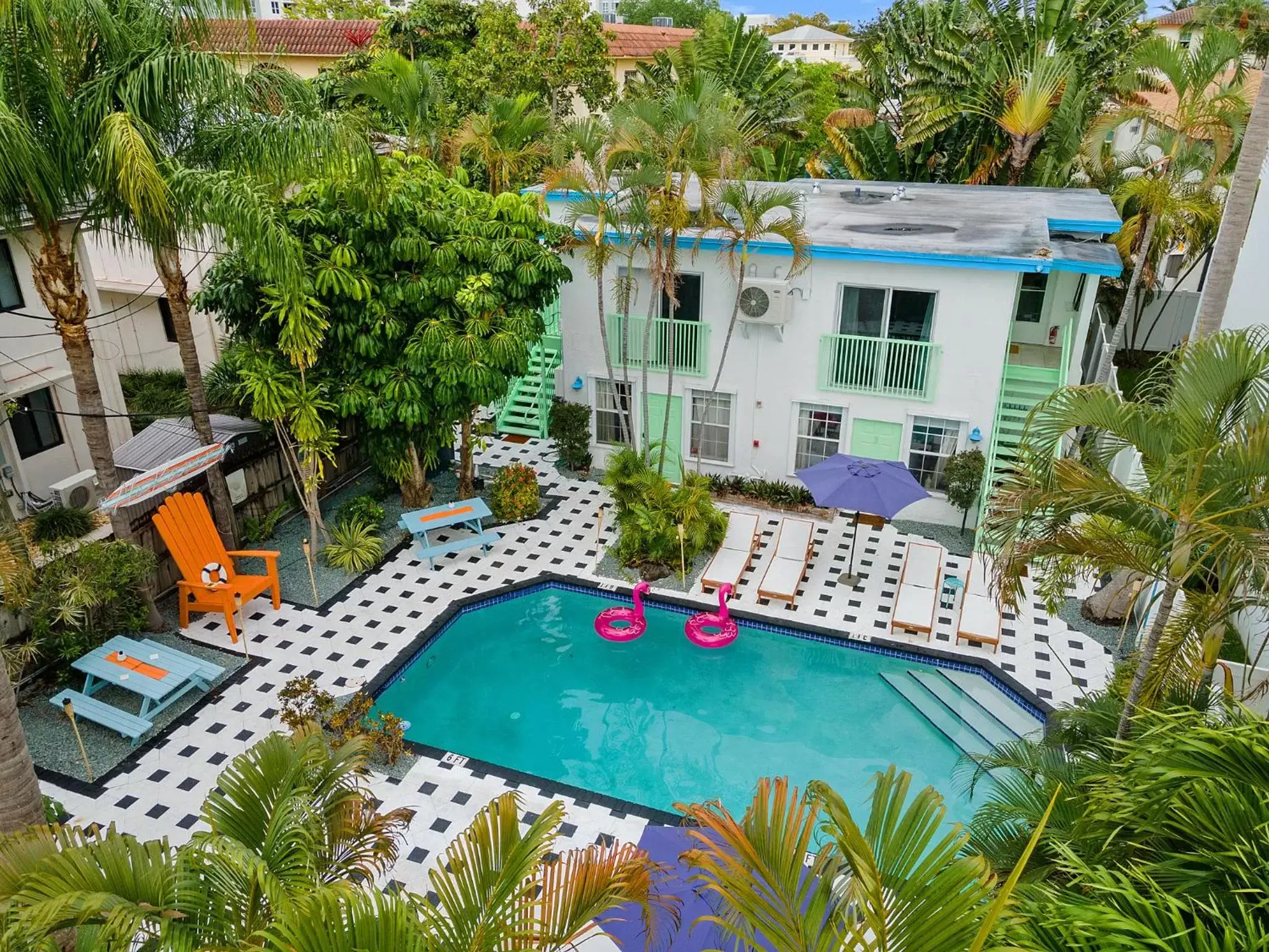 Property building, Pool View in Las Olas Guest House