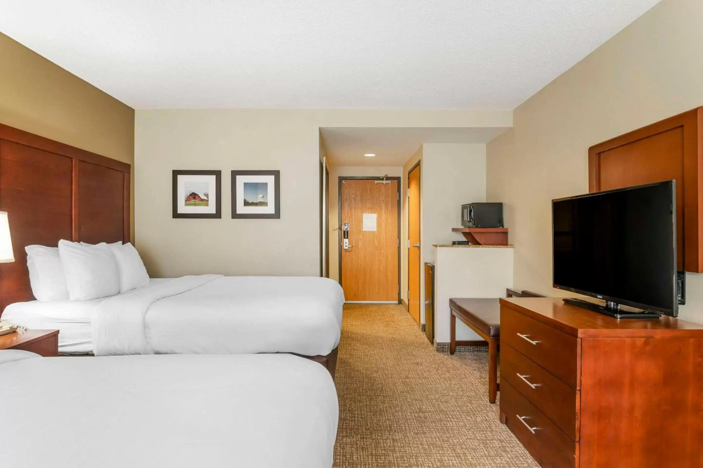 Bedroom, Bed in Comfort Inn & Suites Blytheville Bedroom, Bed in Comfort Inn & Suites Blytheville