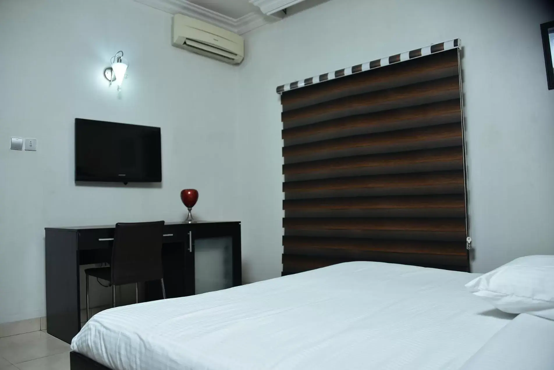 TV and multimedia, Bed in 1804 Boutique Hotel TV and multimedia, Bed in 1804 Boutique Hotel