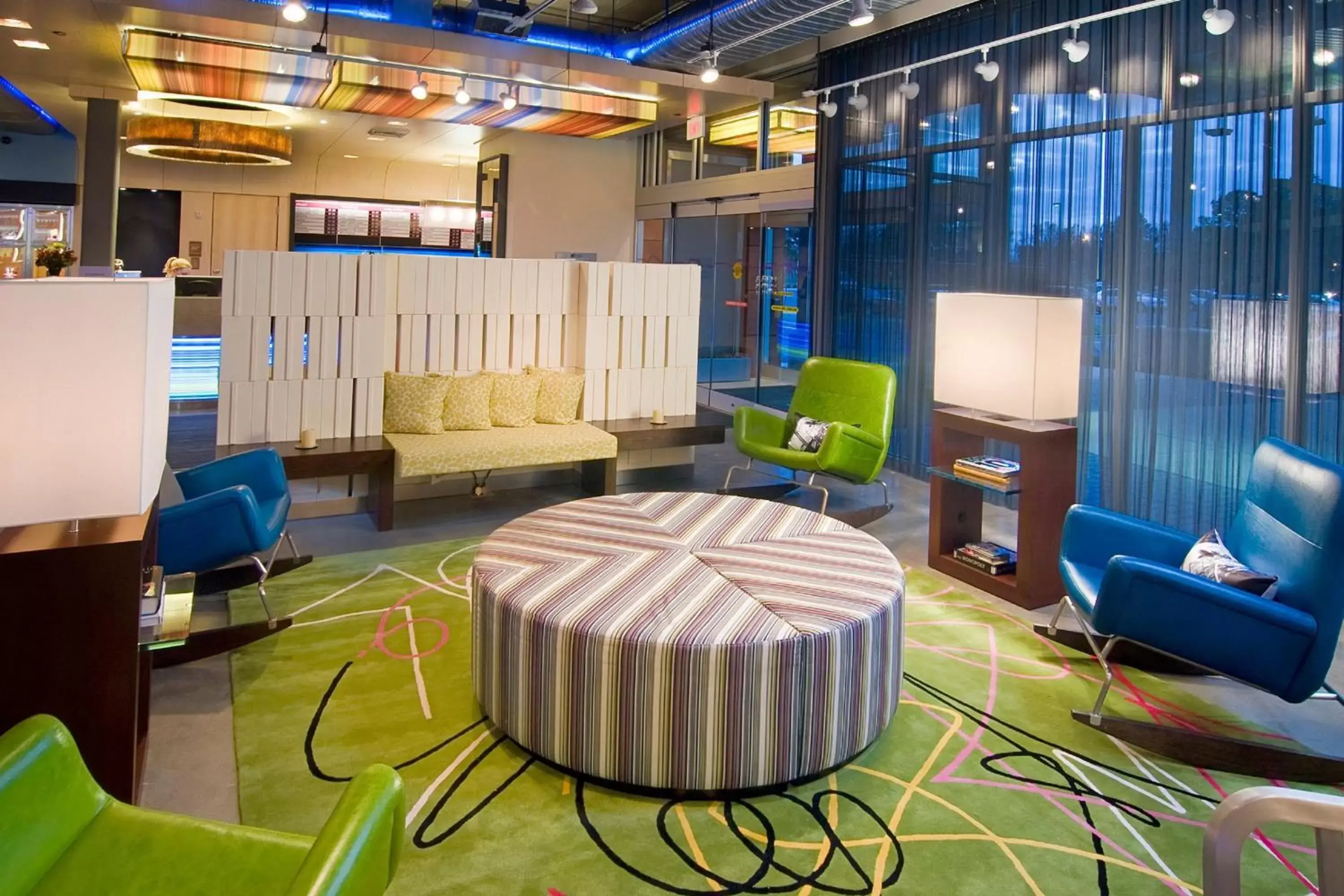 Lobby or reception in Aloft Chesapeake