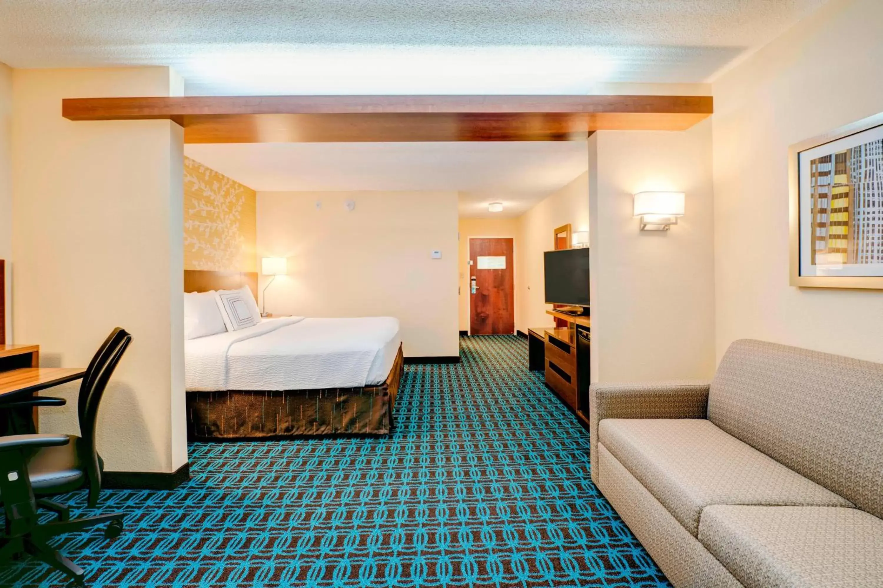 Photo of the whole room, Bed in Fairfield Inn & Suites by Marriott Greenville Simpsonville