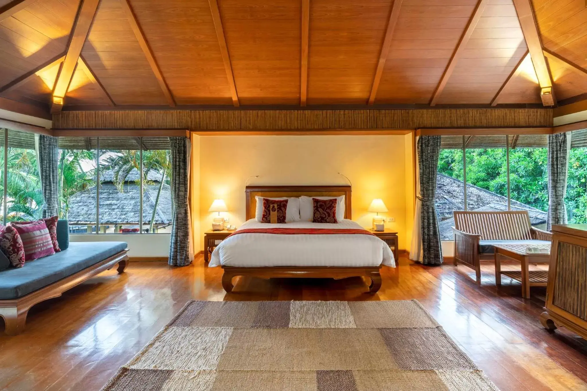 Photo of the whole room, Bed in Centara Koh Chang Tropicana Resort