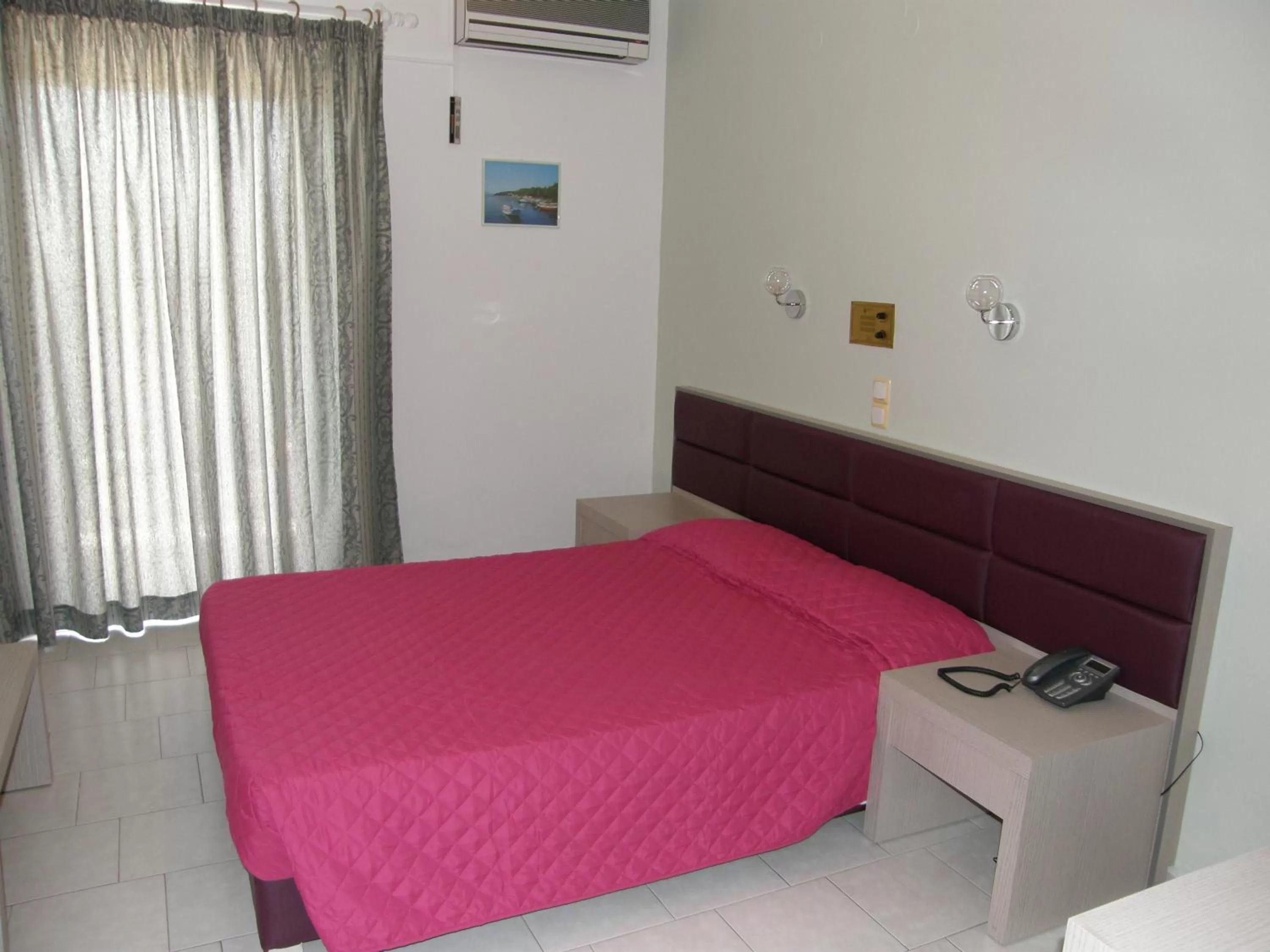 Bedroom, Bed in Megim Hotel