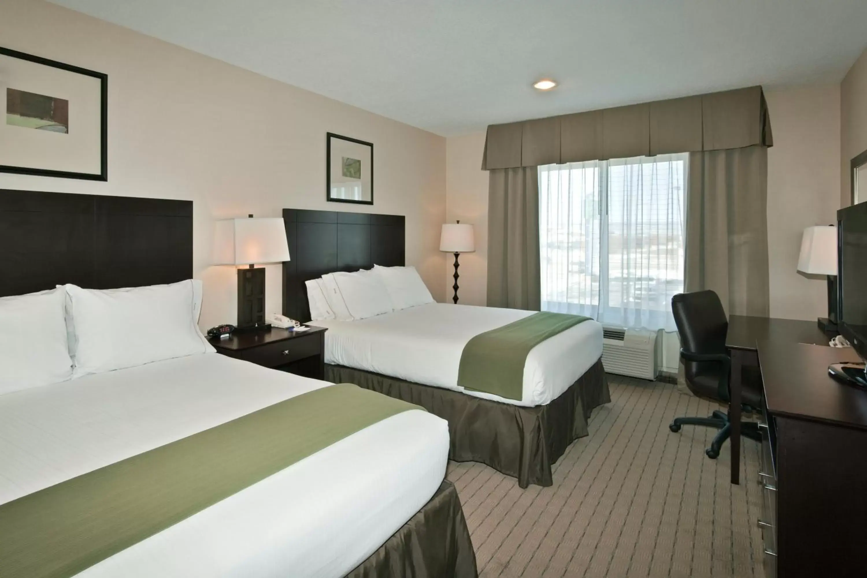 Standard Queen Room with Two Queen Beds and Roll-In Shower - Mobility Access in Holiday Inn Express Hotels Grants - Milan by IHG Standard Queen Room with Two Queen Beds and Roll-In Shower - Mobility Access in Holiday Inn Express Hotels Grants - Milan by IHG