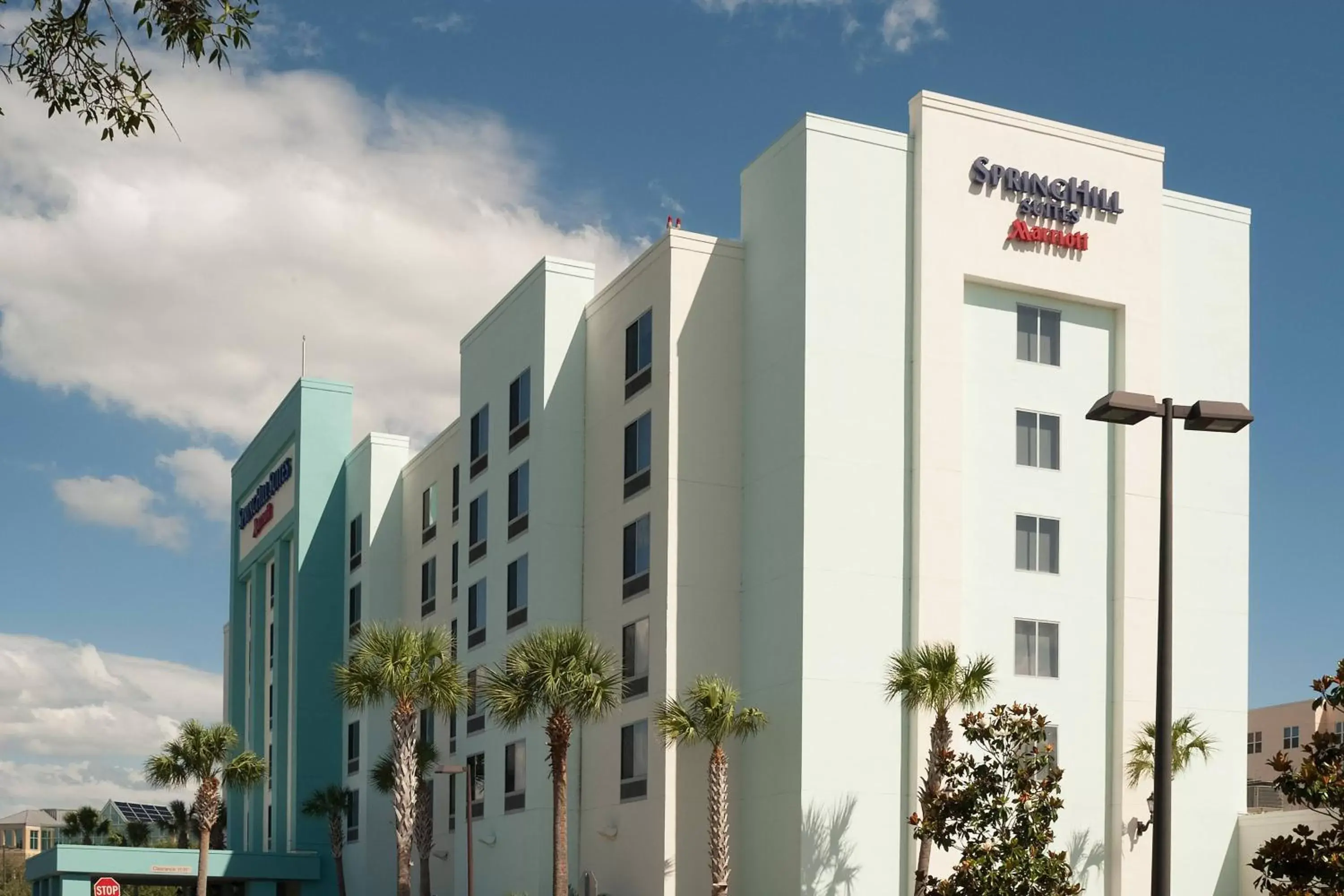 Property Building in SpringHill Suites Orlando Airport