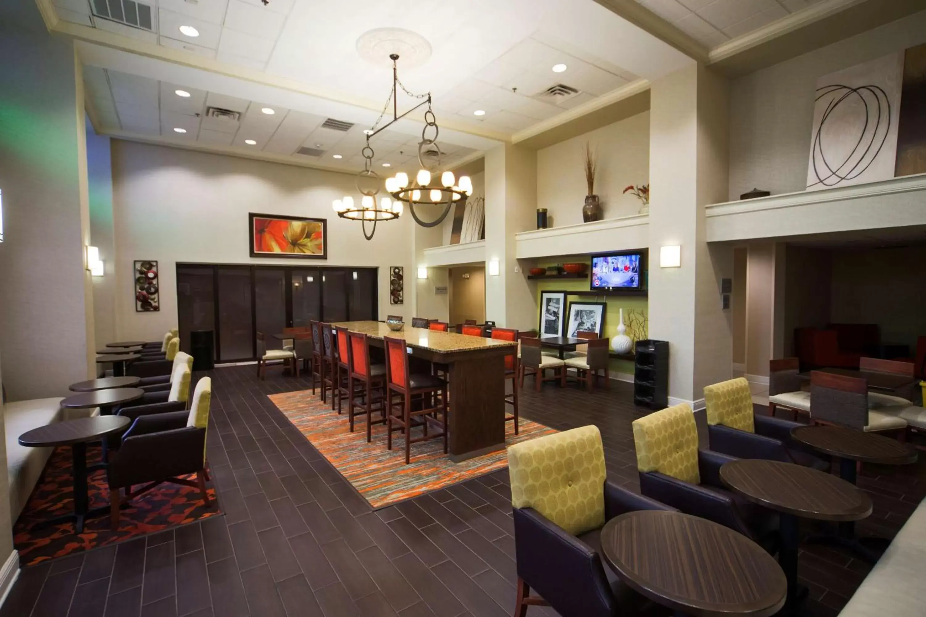 Lobby or reception, Restaurant/Places to Eat in Hampton Inn & Suites Valdosta/Conference Center