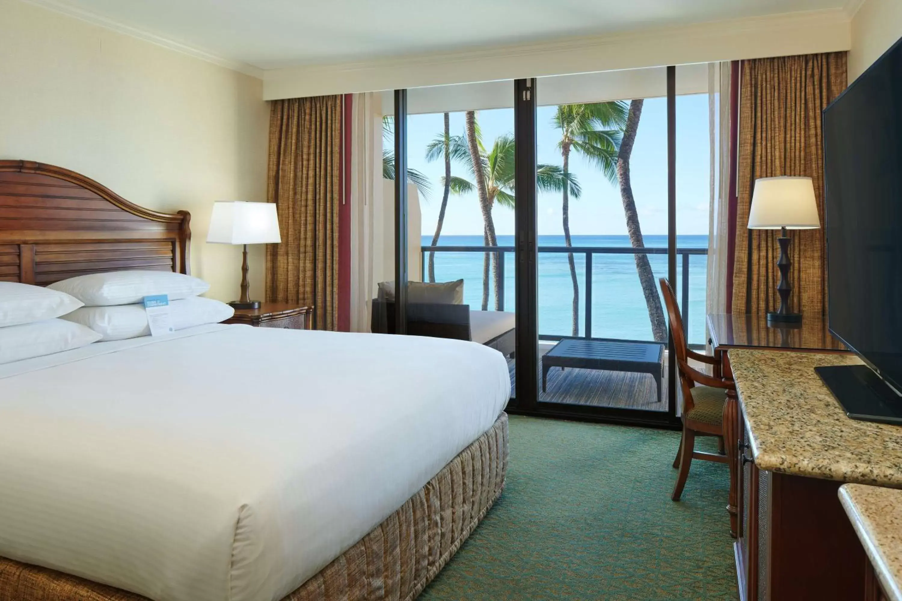 Bedroom in OUTRIGGER Waikiki Beach Resort