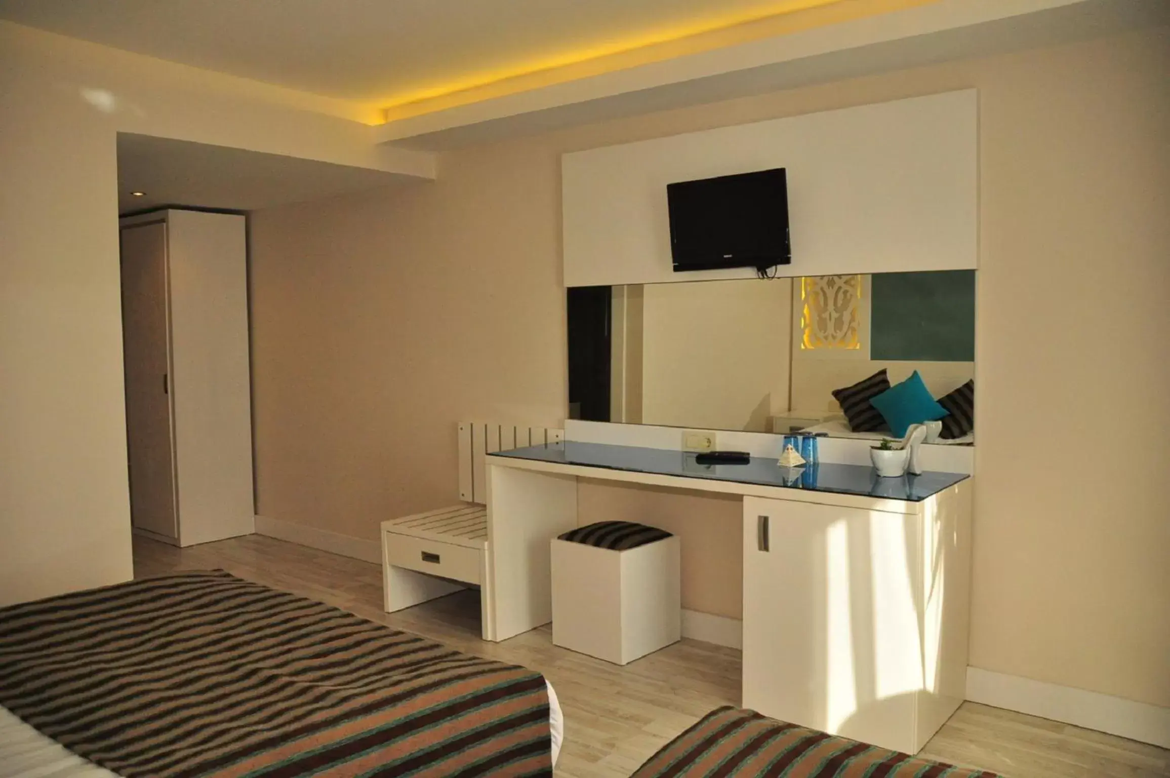 Triple Room with Sea View in Aura Boutique Hotel