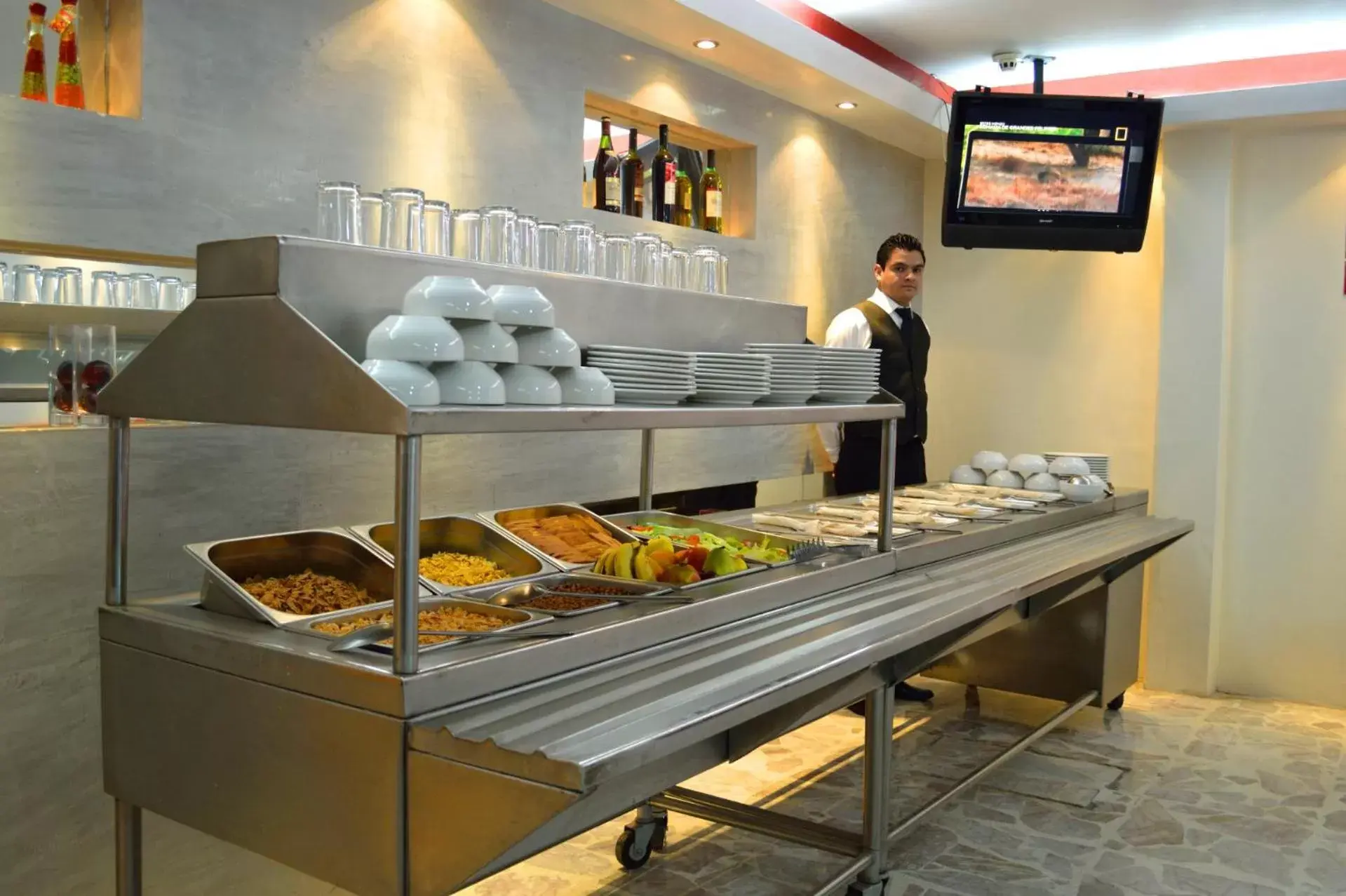 Restaurant/places to eat in Hotel Elizabeth Ciudad Deportiva