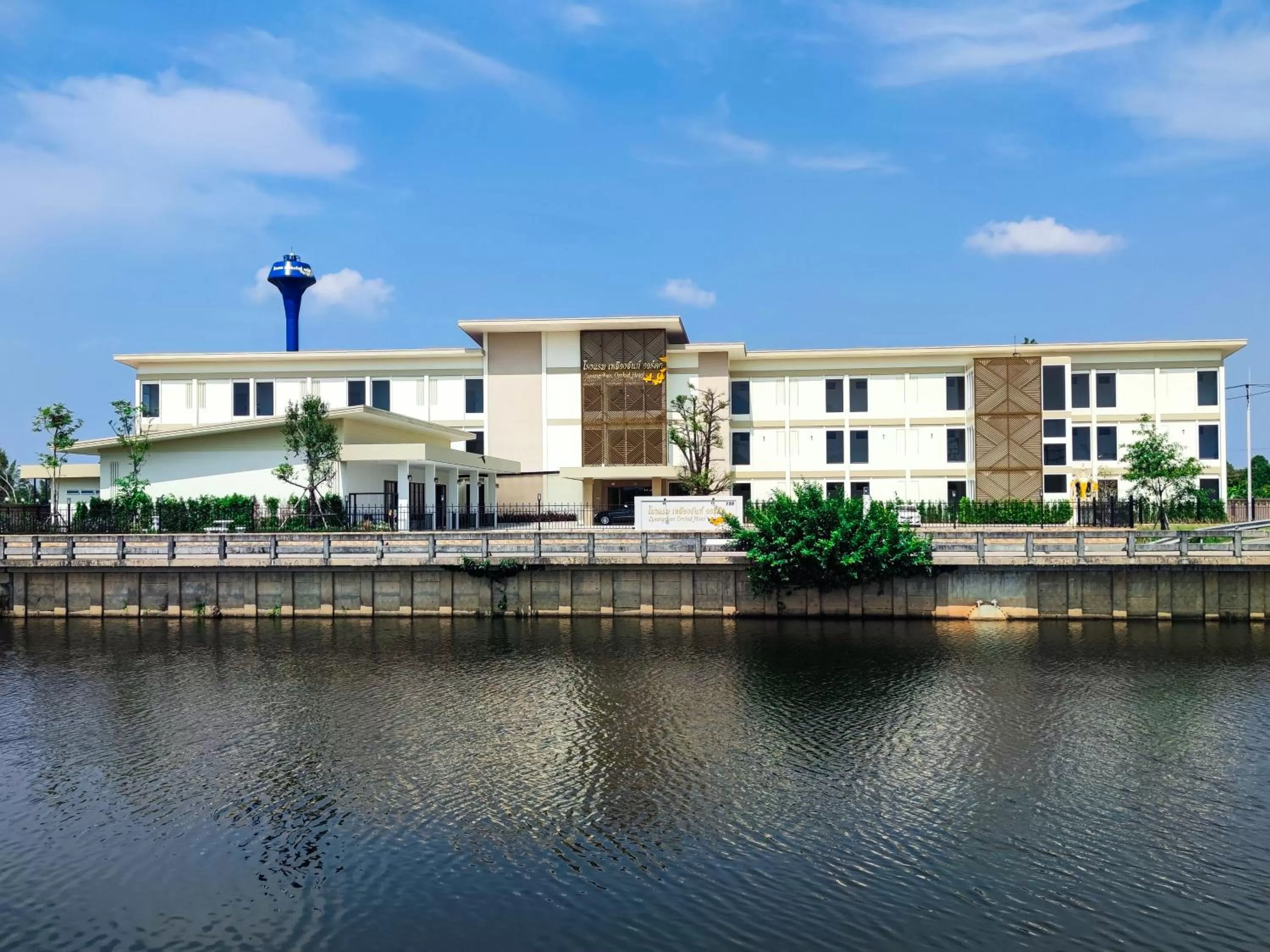 Property building in Lueangchan Orchid Hotel