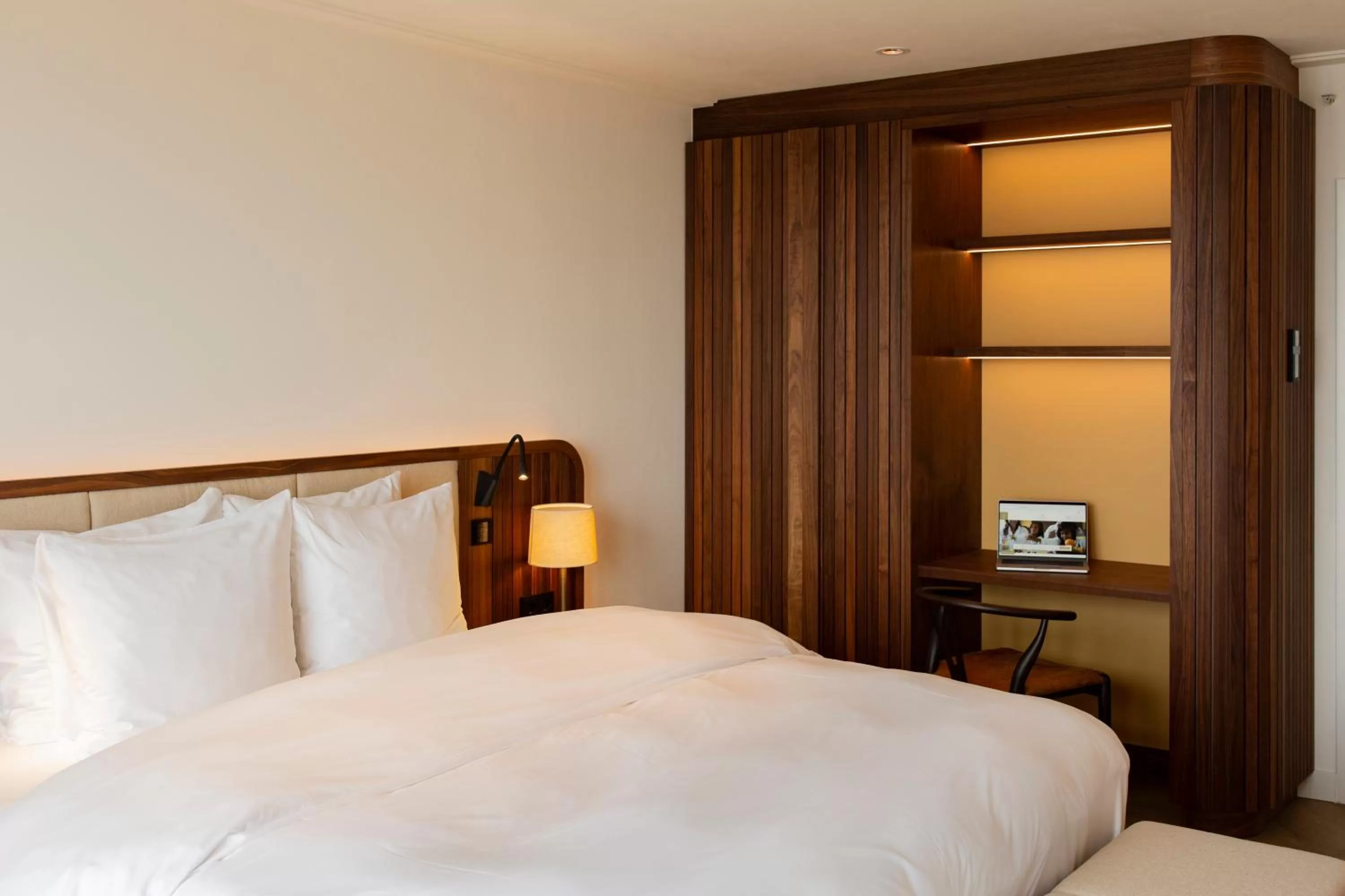 Bedroom in The Historic Huis ter Duin