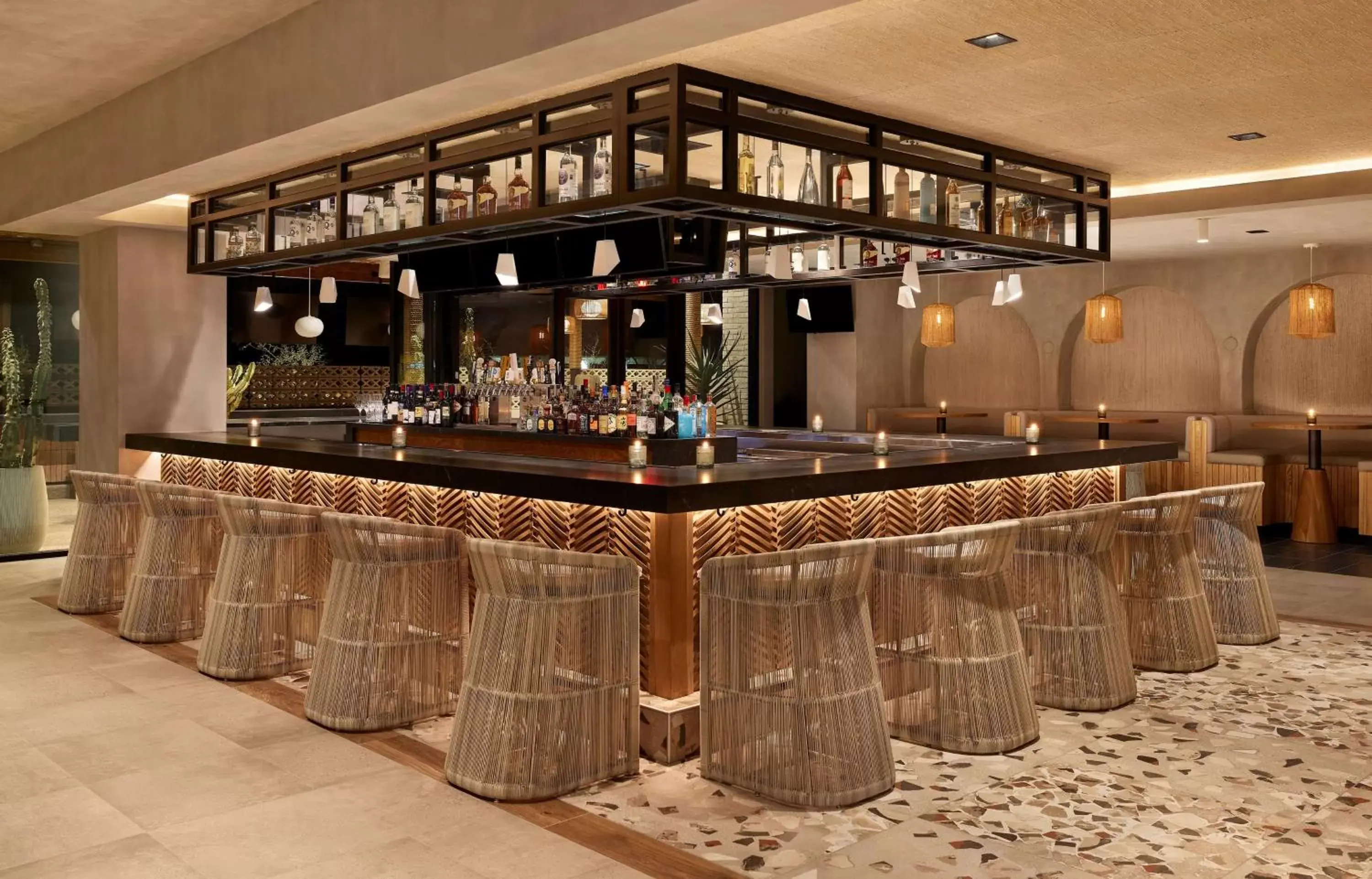 Lounge or bar, Lounge/Bar in Senna House Hotel Scottsdale, Curio Collection By Hilton