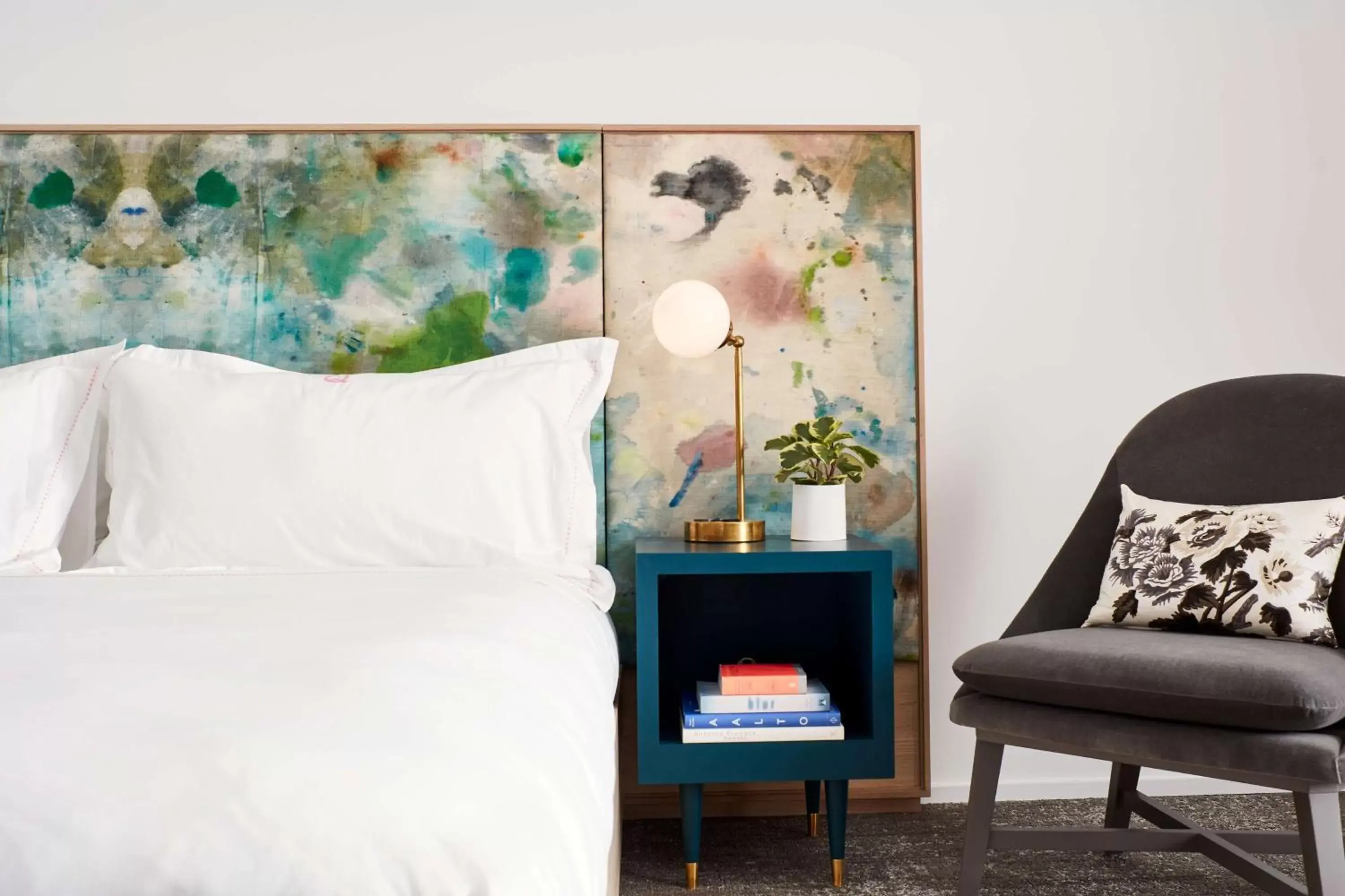 Deluxe Queen Room with Two Queen Beds in Quirk Hotel Charlottesville Deluxe Queen Room with Two Queen Beds in Quirk Hotel Charlottesville