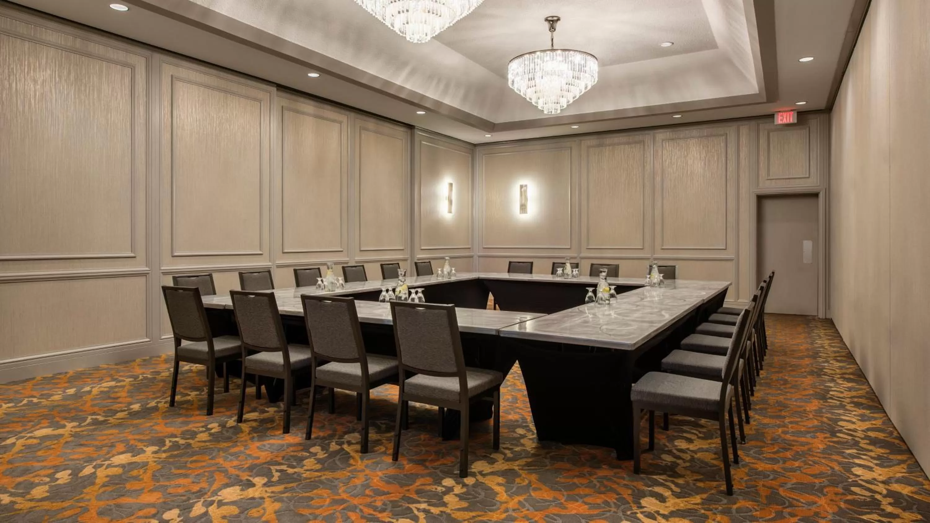 Meeting/conference room in Holiday Inn Winnipeg-South by IHG