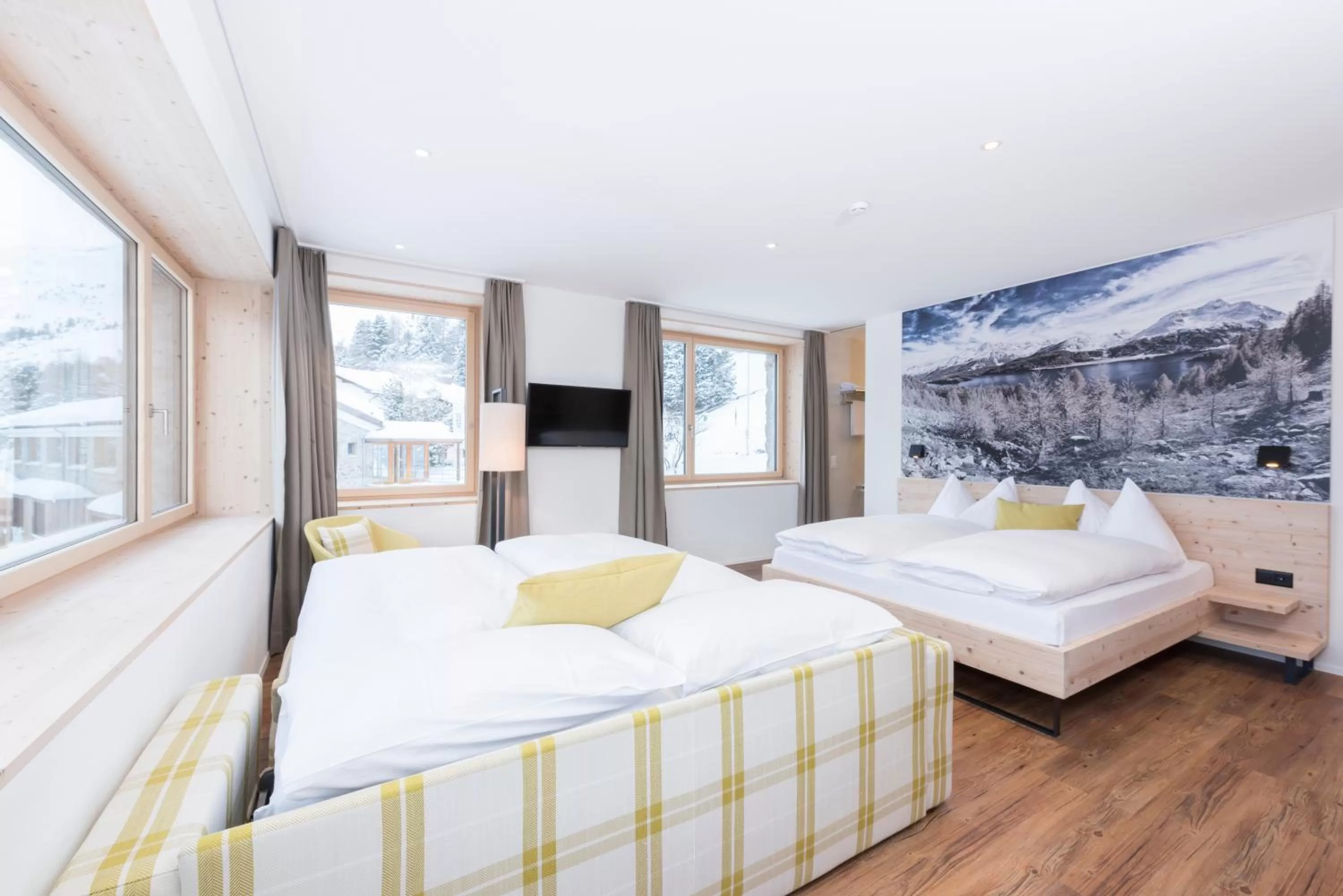 Photo of the whole room, Bed in Randolins Familienresort