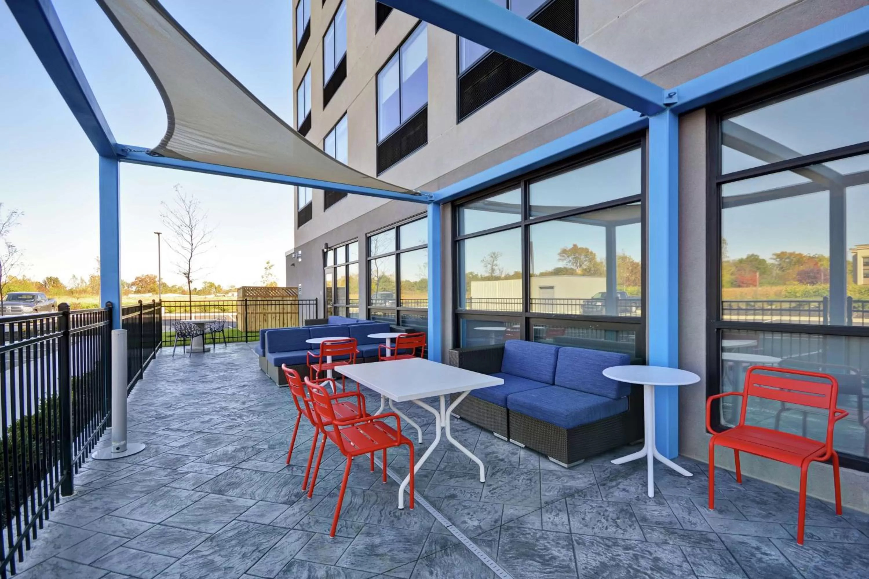 Patio in Tru By Hilton Mason King's Island