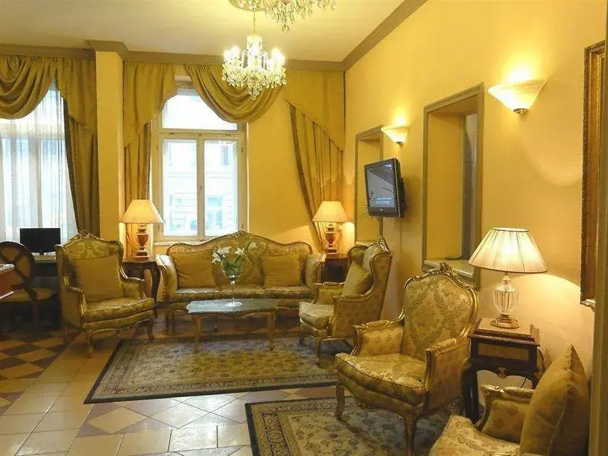 Lobby or reception, Seating Area in Hotel Raffaello