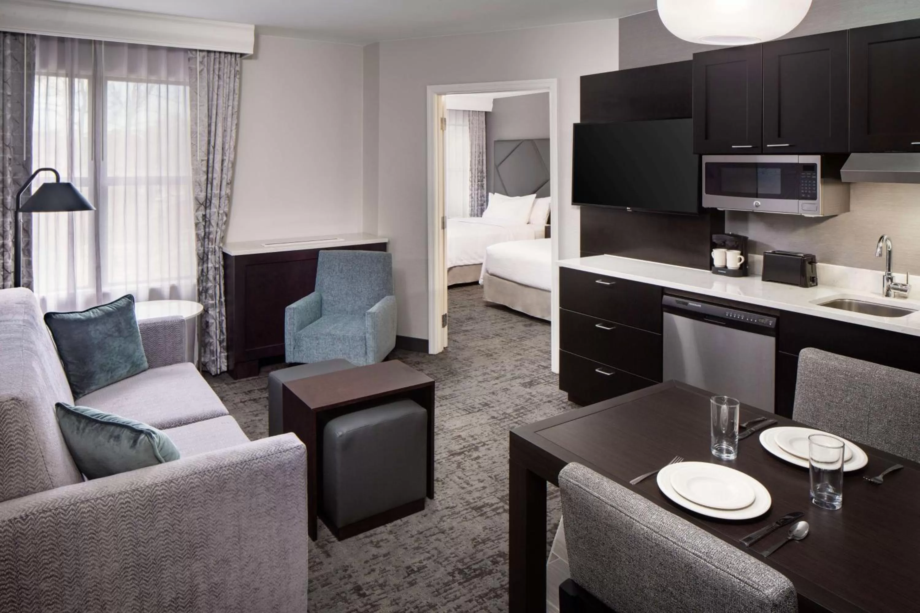 Kitchen or kitchenette, Bed in Homewood Suites by Hilton Atlanta Lenox Buckhead