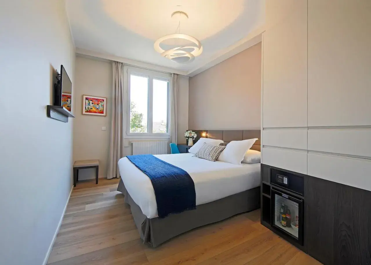 Bedroom, Bed in Negrecoste Hôtel & Spa
